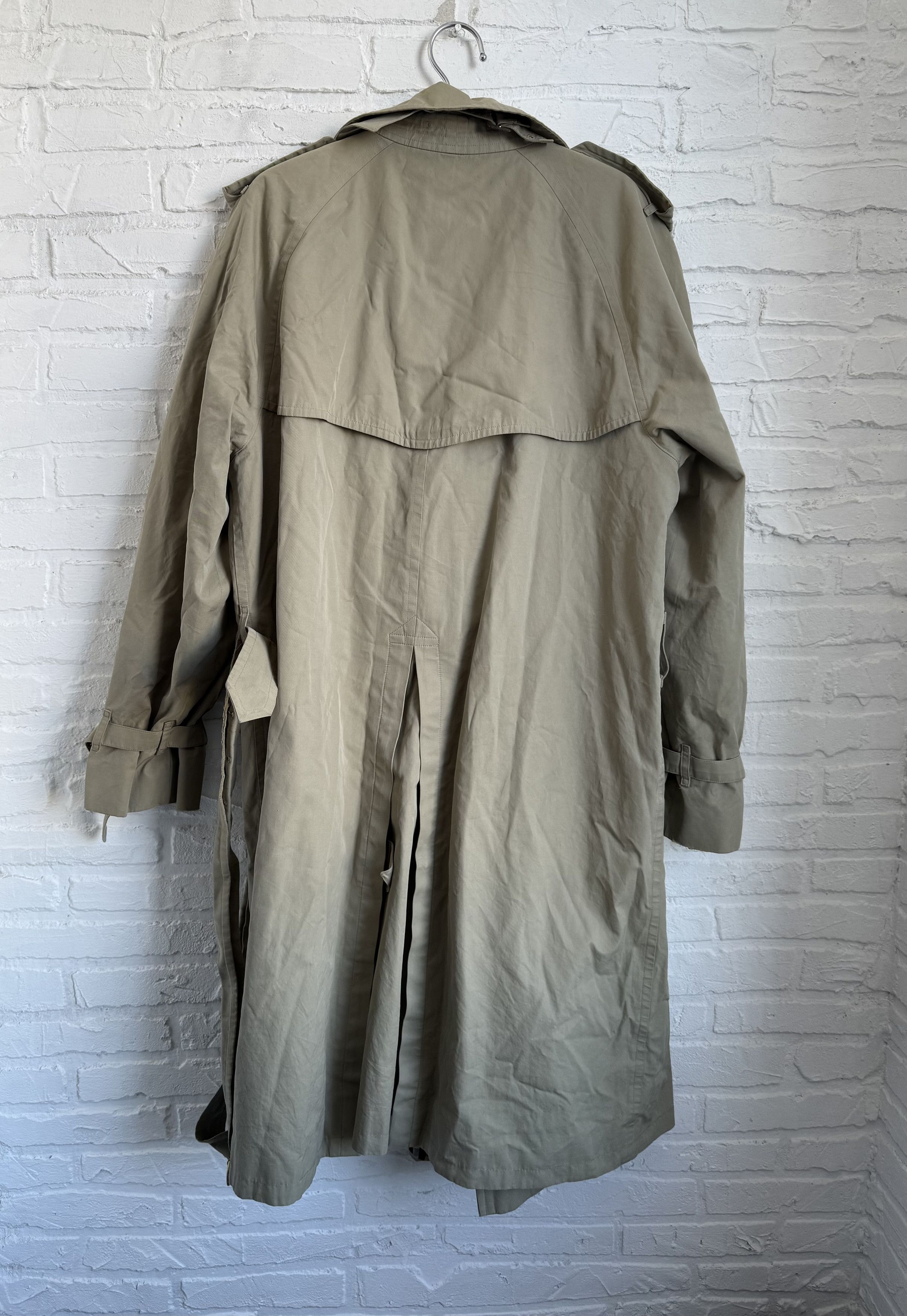 Burberry Vintage 80s Burberrys double breasted nova check trench coat Size US L / EU 52-54 / 3 - 12 Thumbnail