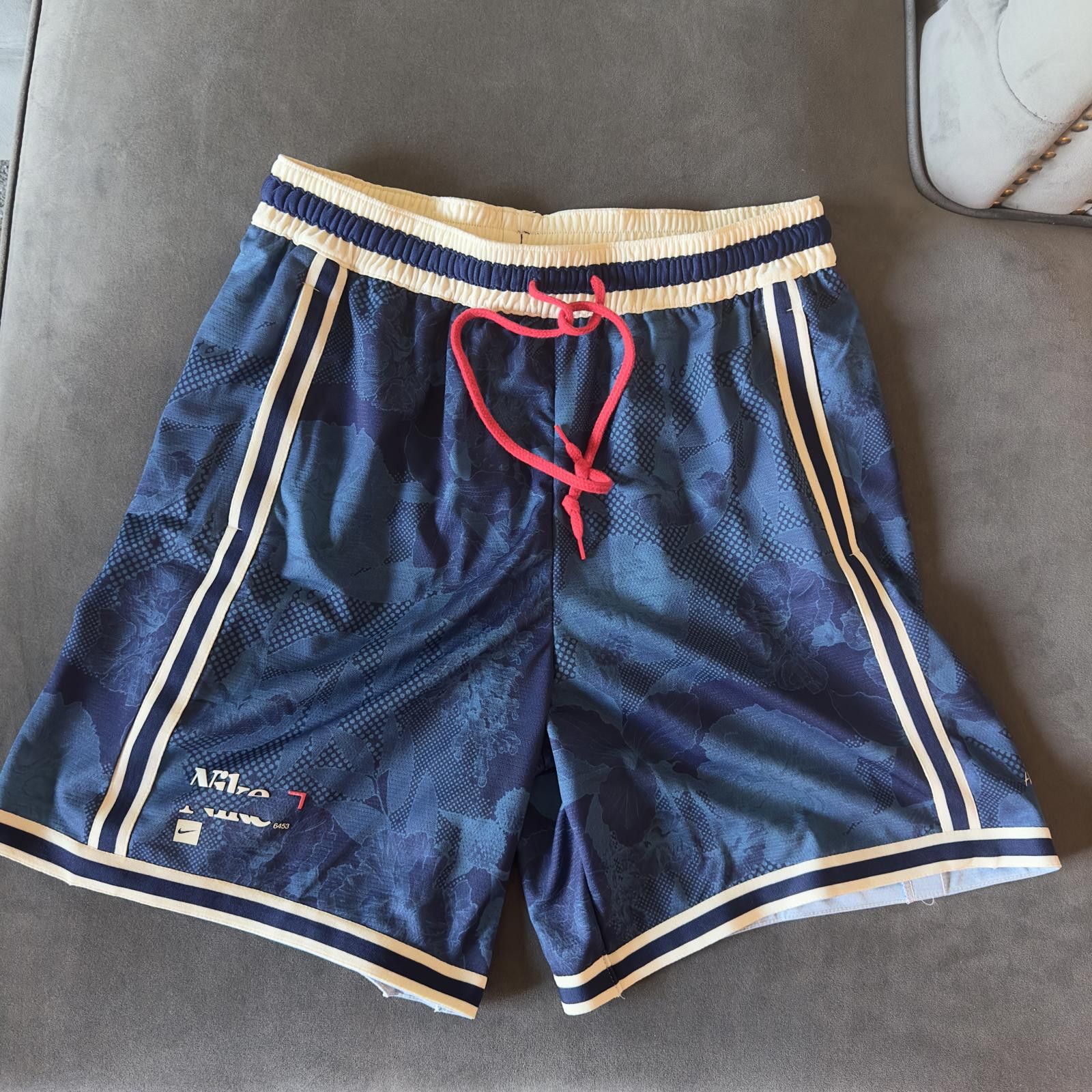 Nike Nike - NWOT -Men's Navy Blue Shorts - DNA Size US 34 / EU 50 - 1 Thumbnail