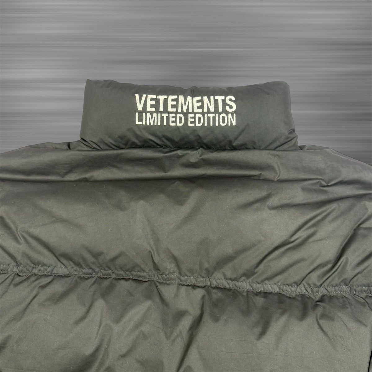 Vetements VETEMENTS Black Down ‘Limited Edition’ Puffer Jacket Size US S / EU 44-46 / 1 - 4 Thumbnail