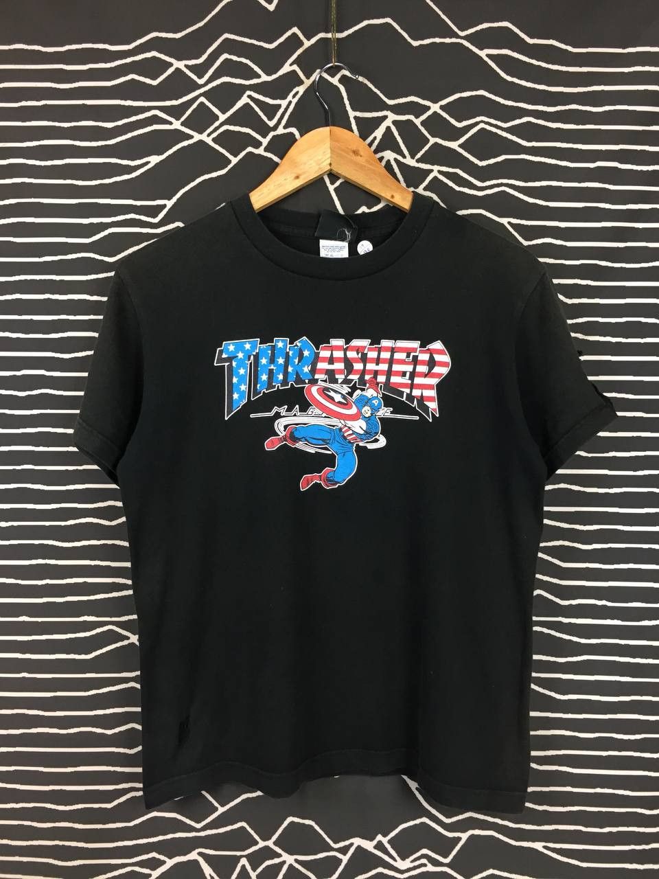 Marvel Comics × Thrasher Distressed Thrasher Magazine X Marvel Captain America Tee Size US S / EU 44-46 / 1 - 2 Thumbnail