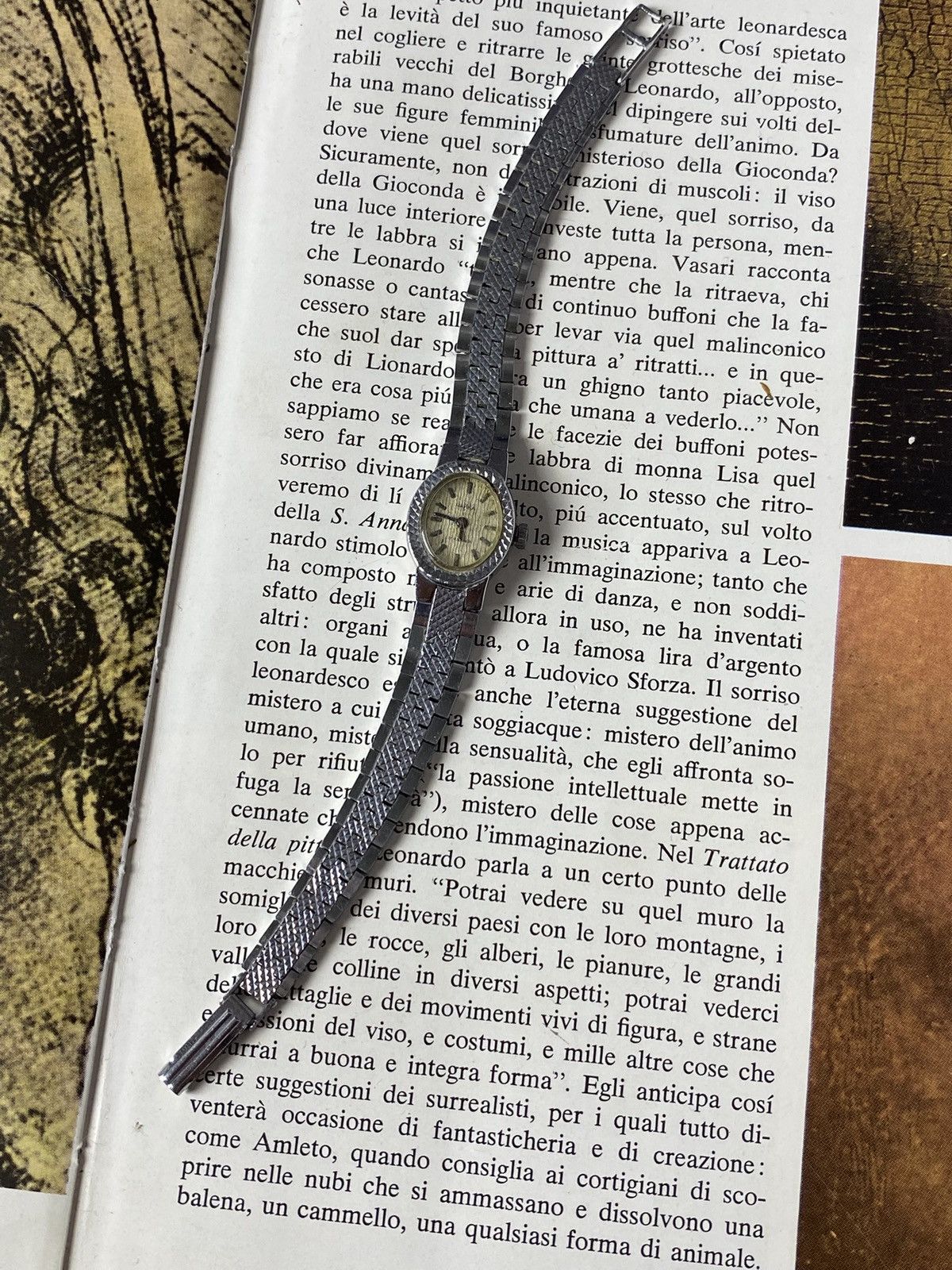 Jewelry Vintage Chaika Watch Retro Soviet Mechanical Dainty Rare Size ONE SIZE - 1 Thumbnail