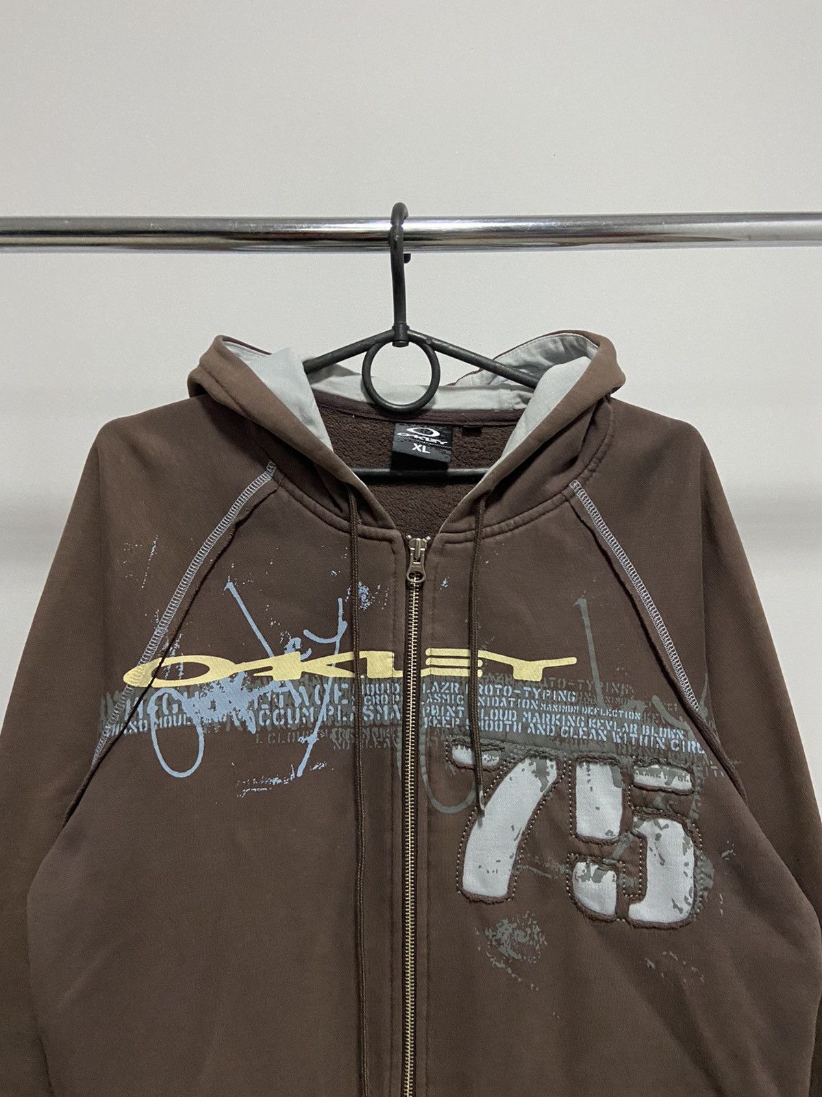 Oakley Oakley Vintage Hoodie big Logo skate Size US XL / EU 56 / 4 - 2 Thumbnail