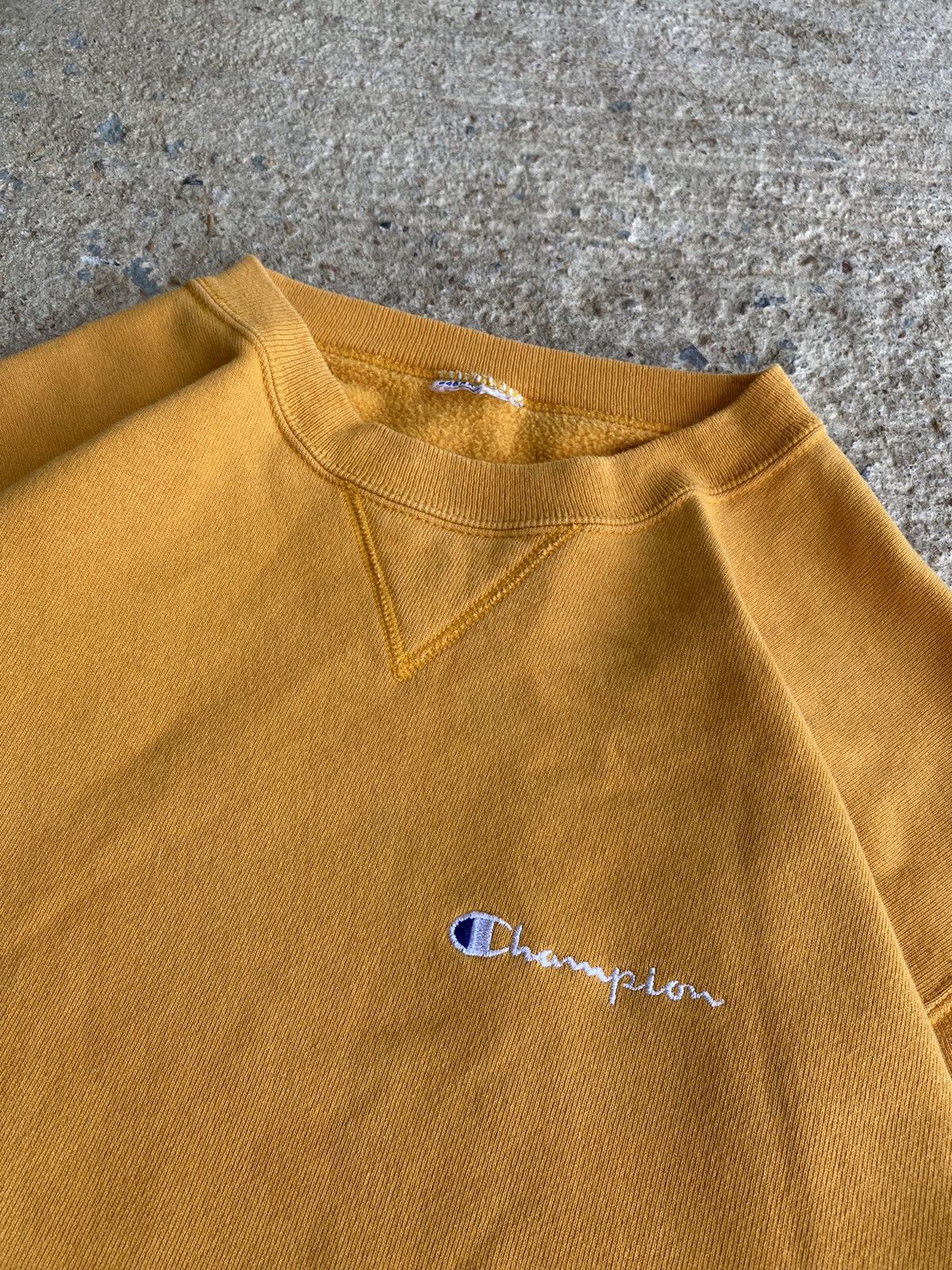 Champion × Vintage Vintage 90’s Champion Essential Yellow Sweatshirt Size US M / EU 48-50 / 2 - 3 Thumbnail