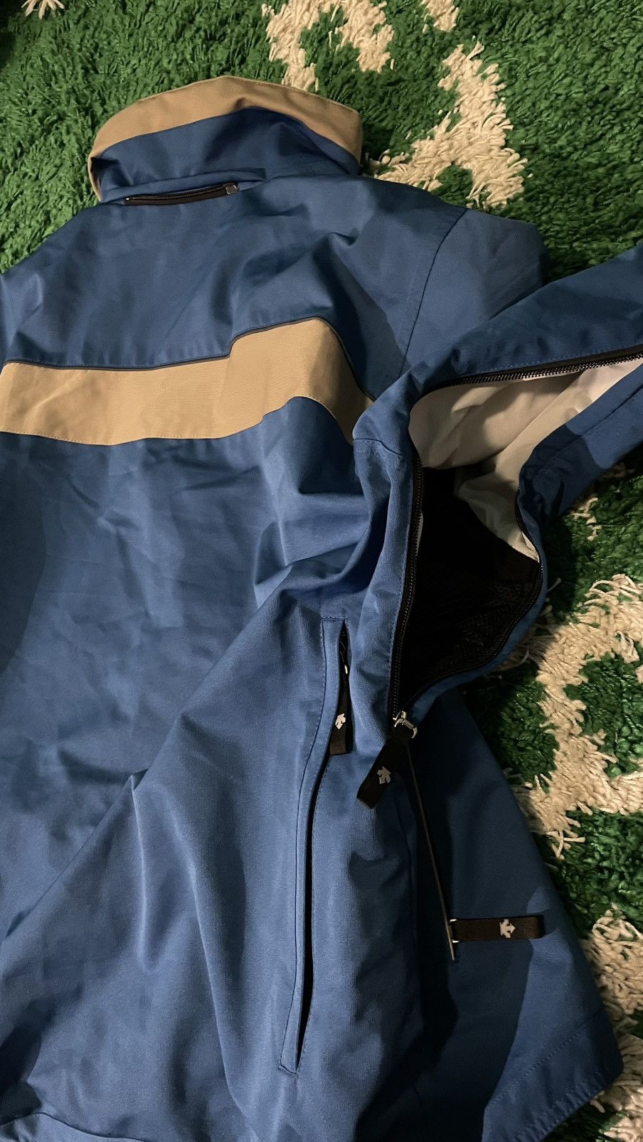 Descente Ski Jacket Size L Blue Insulated Snowboard Winter Coat Size US L / EU 52-54 / 3 - 10 Thumbnail