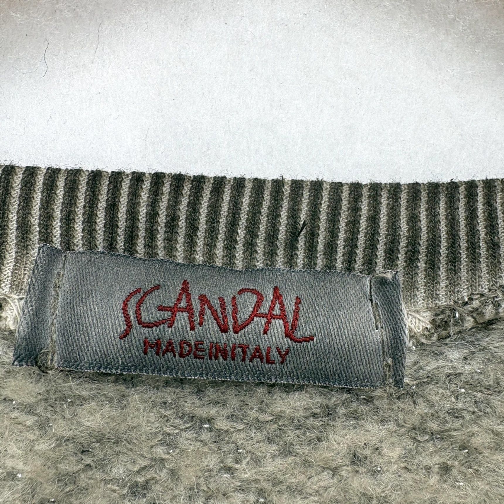 Vintage VINTAGE Scandal Sweater Womens Beige Camouflage Sequin Crew Neck Pullover Italy Boho S Beige Womens Crew Neck Long Sleeve Knit Moir? Size S / US 4 / IT 40 - 4 Thumbnail