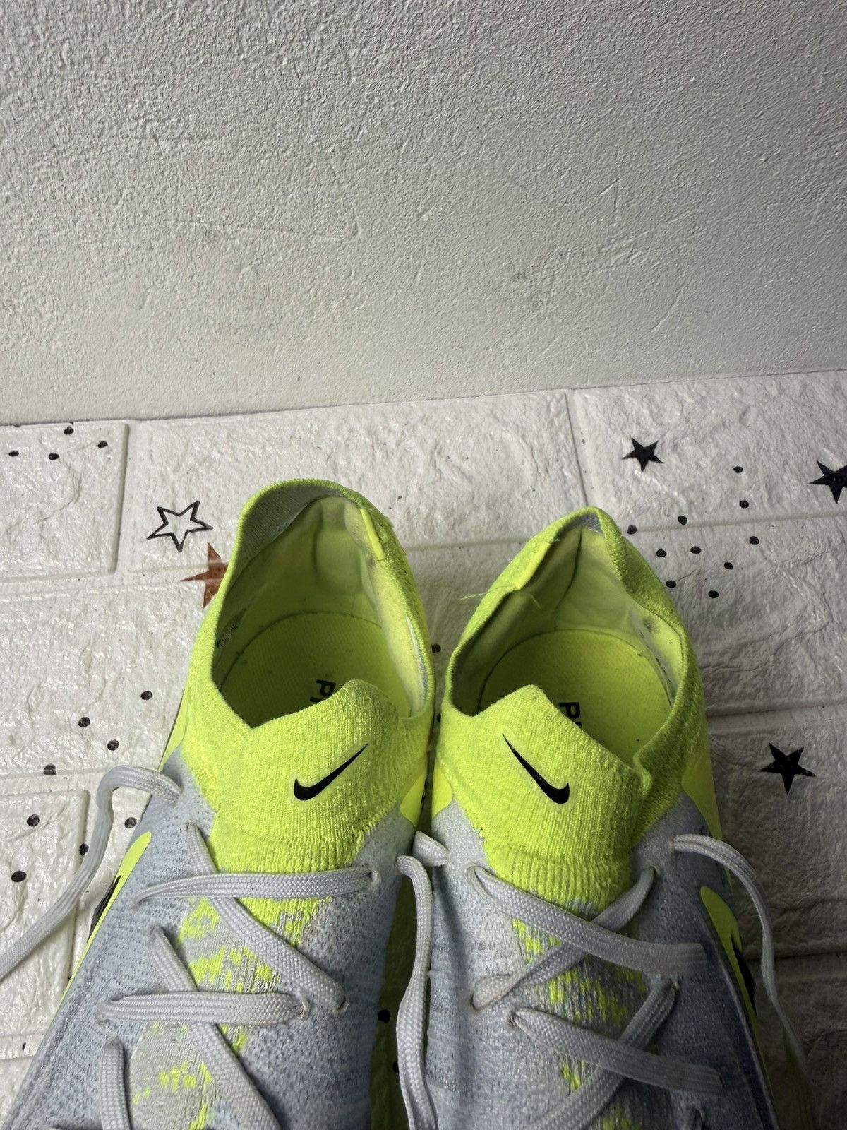 Nike Nike Phantom GX 2 Elite FG US8 UK7 EUR41 Boots FJ2563-003 Size US 8 / EU 41 - 10 Thumbnail