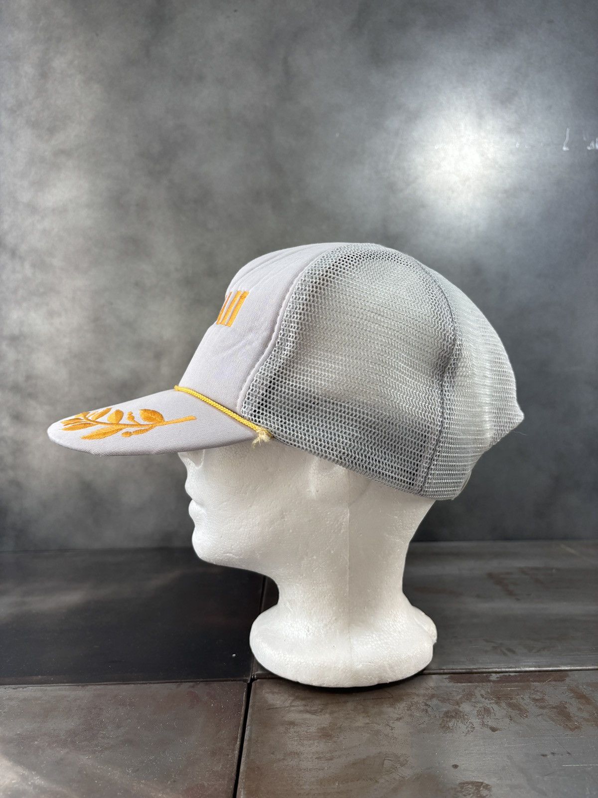 Vintage 1980s Vintage Trucker Hat Hawaii Laurel Embroidered Mesh Size ONE SIZE - 6 Thumbnail