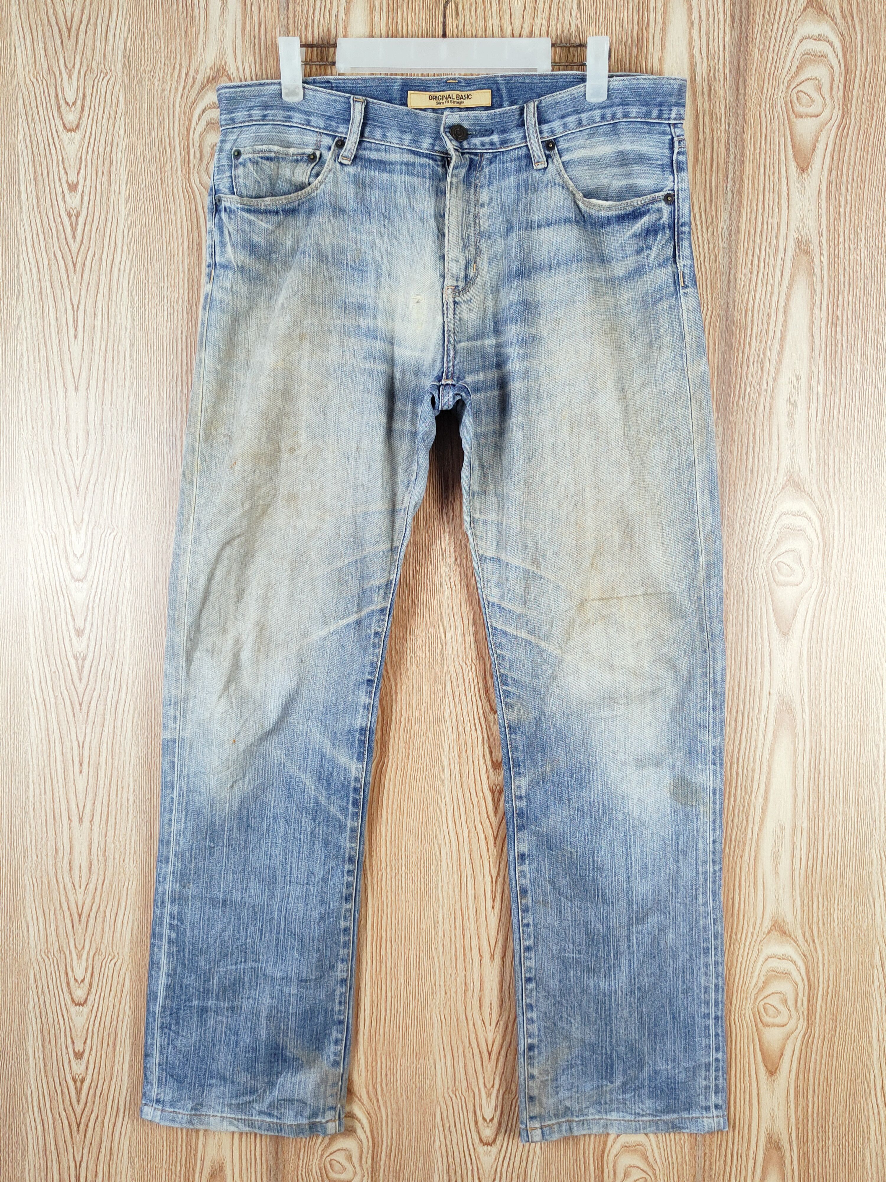 Uniqlo × Vintage Uniqlo Blue Faded Distressed Ripped Jeans Size US 36 / EU 52 - 1 Thumbnail