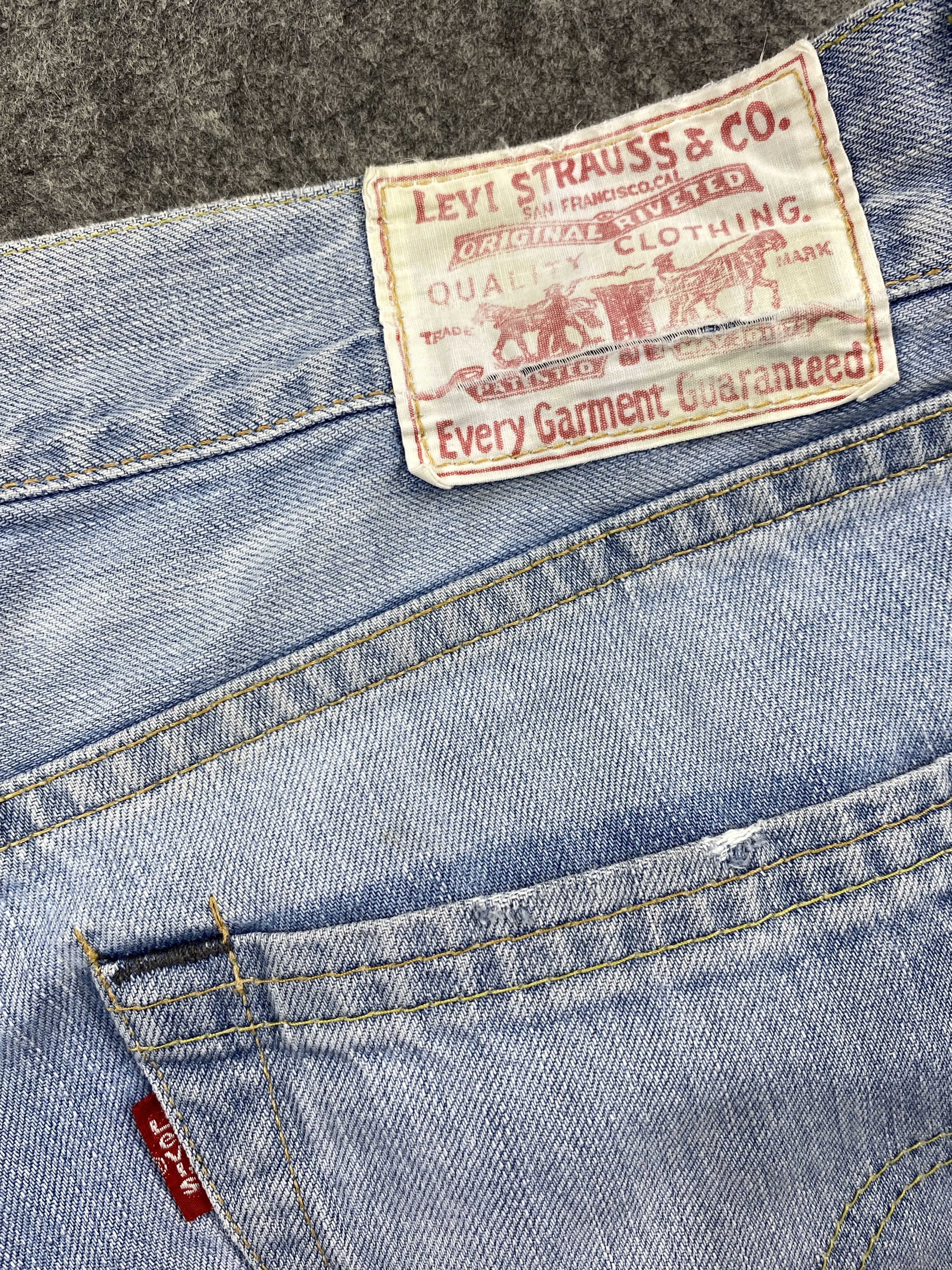 Levi's Light Blue Wash Vintage Levi's 502 33x31.5 Denim -JN1468 Size US 33 - 9 Thumbnail