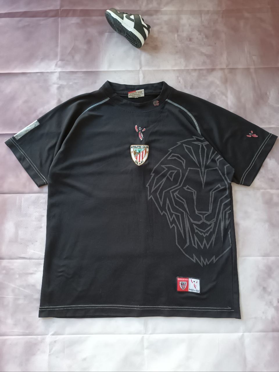 Vintage Vintage 2005–08 Athletic Bilbao Away Jersey – Football Shirt Size US M / EU 48-50 / 2 - 1 Thumbnail