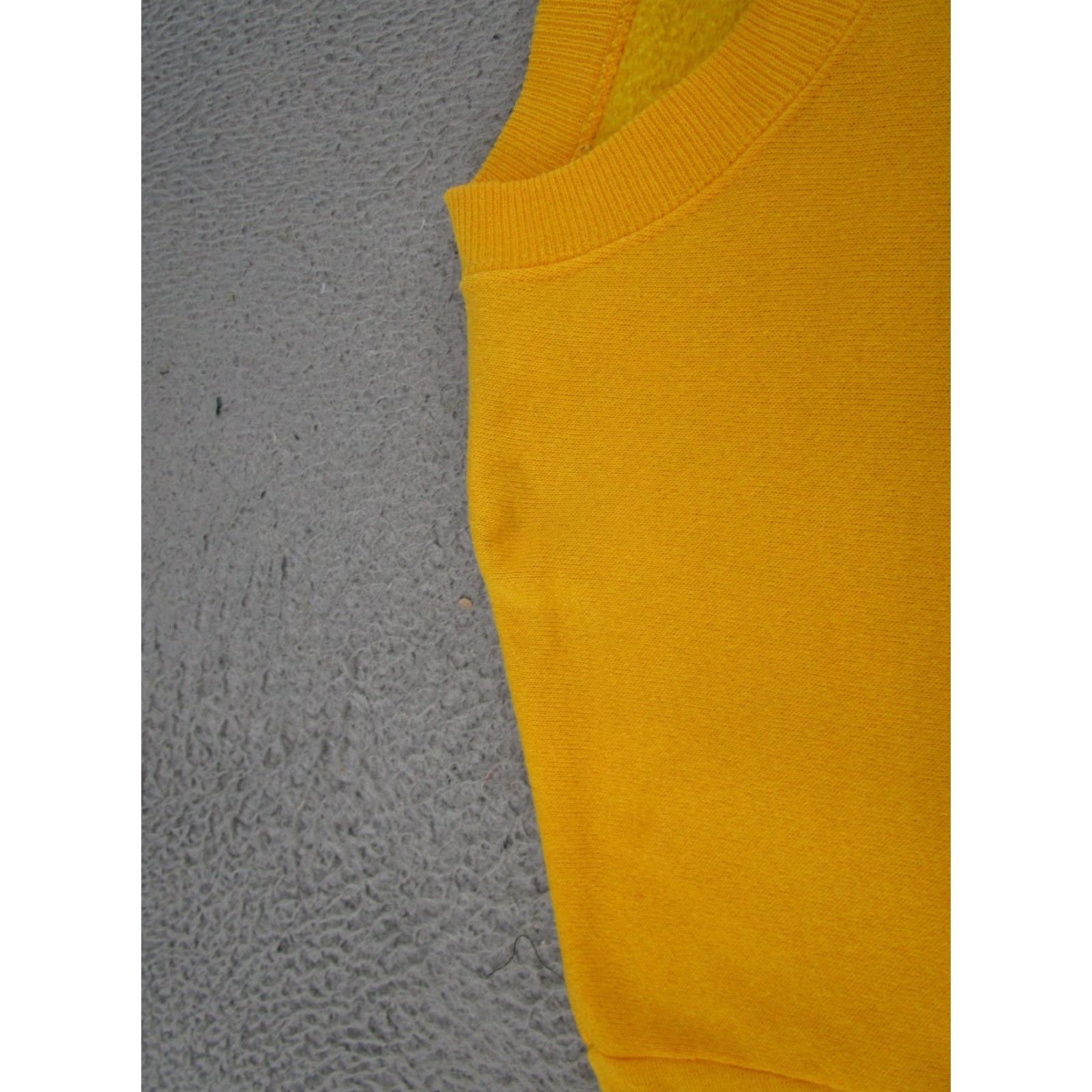 Lee VTG Lee Sweatshirt - Green Bay Packers - Gold Pullover Crewneck - XL - Vintage Sports Football - Graphic Print - All Seasons - Men - Cotton Fleece Size US XL / EU 56 / 4 - 5 Thumbnail