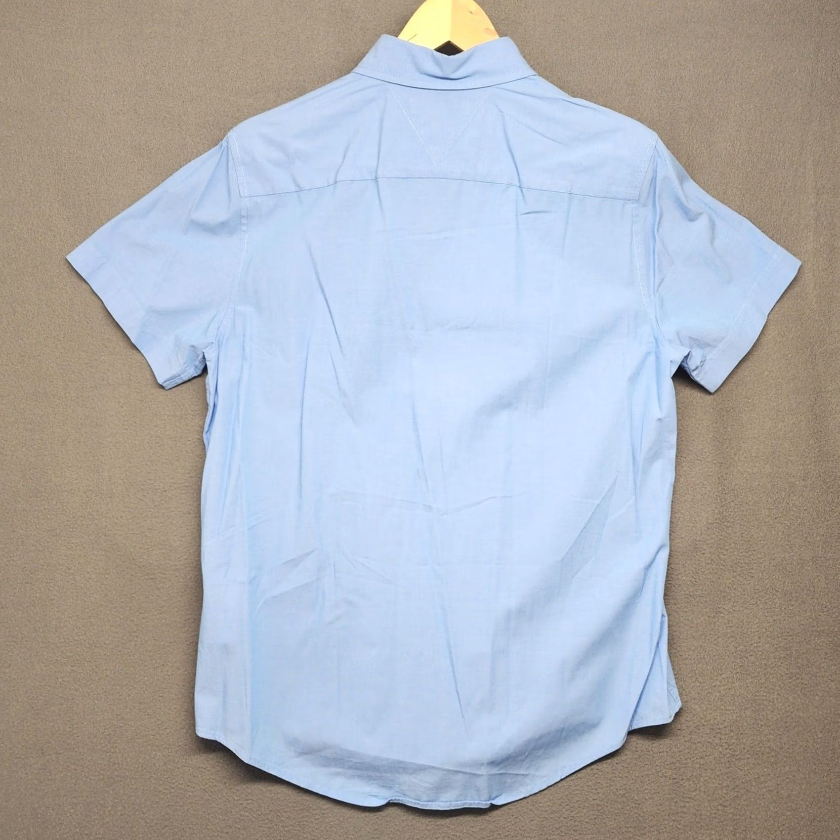 Tommy Hilfiger Tommy Hilfiger Shirt Mens Medium Blue Short Sleeve Button Up Pocket Flag Preppy Size US L / EU 52-54 / 3 - 2 Thumbnail