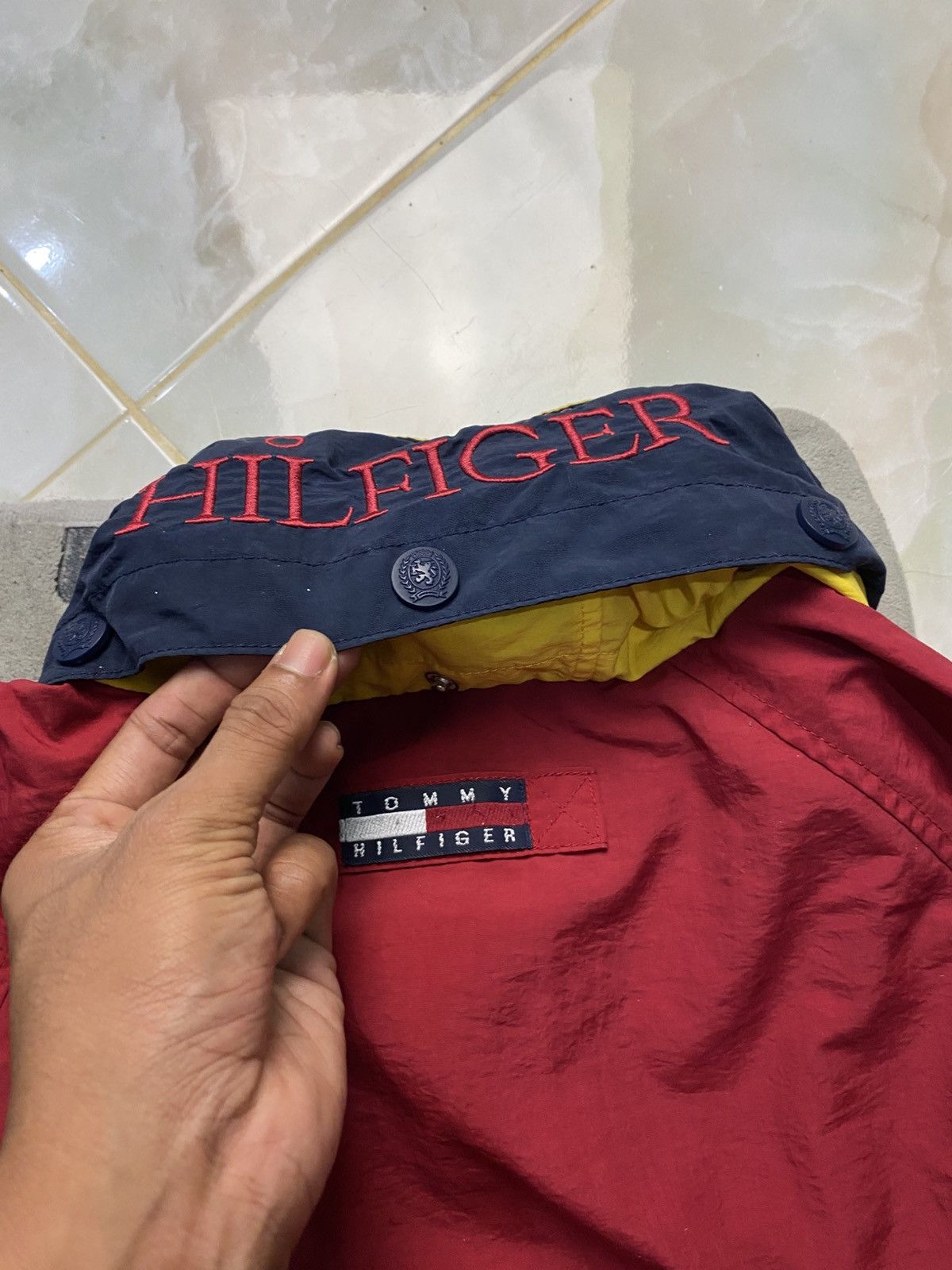 Tommy Hilfiger Vintage 90’s Tommy Hilfiger Full Zip Light Jacket block Size US L / EU 52-54 / 3 - 22 Thumbnail