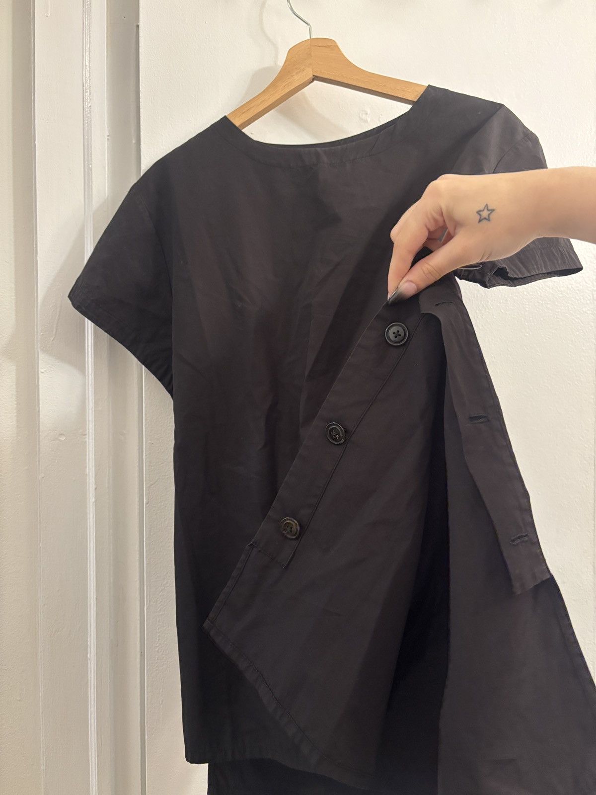 Geoffrey B. Small Geoffrey B Small black shirt with button detail Size M / US 6-8 / IT 42-44 - 1 Thumbnail