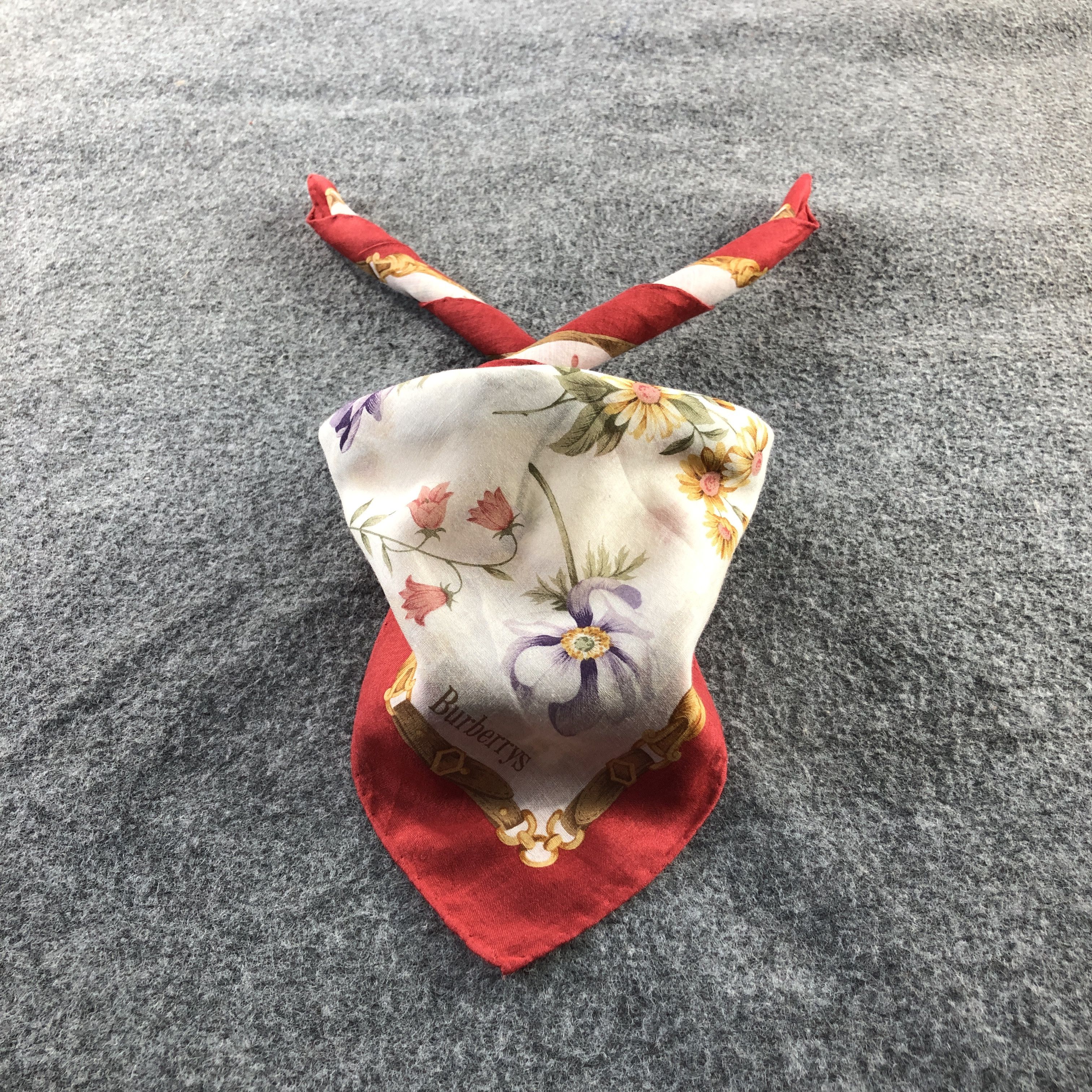 Burberry Burberry Handkerchief Neckerchief Bandana H2517 Size ONE SIZE - 2 Thumbnail
