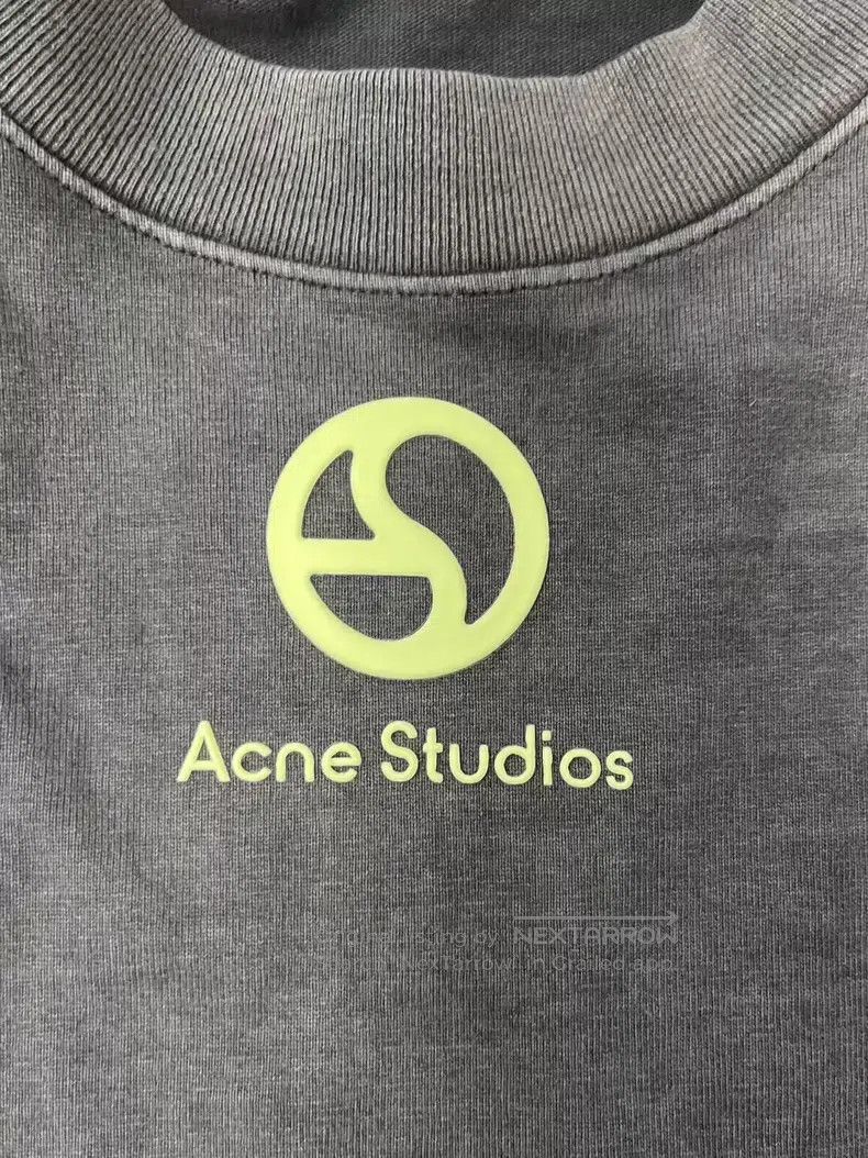 Acne Studios Acne Studios Loose round neck long sleeve T-shirt Size US M / EU 48-50 / 2 - 2 Thumbnail