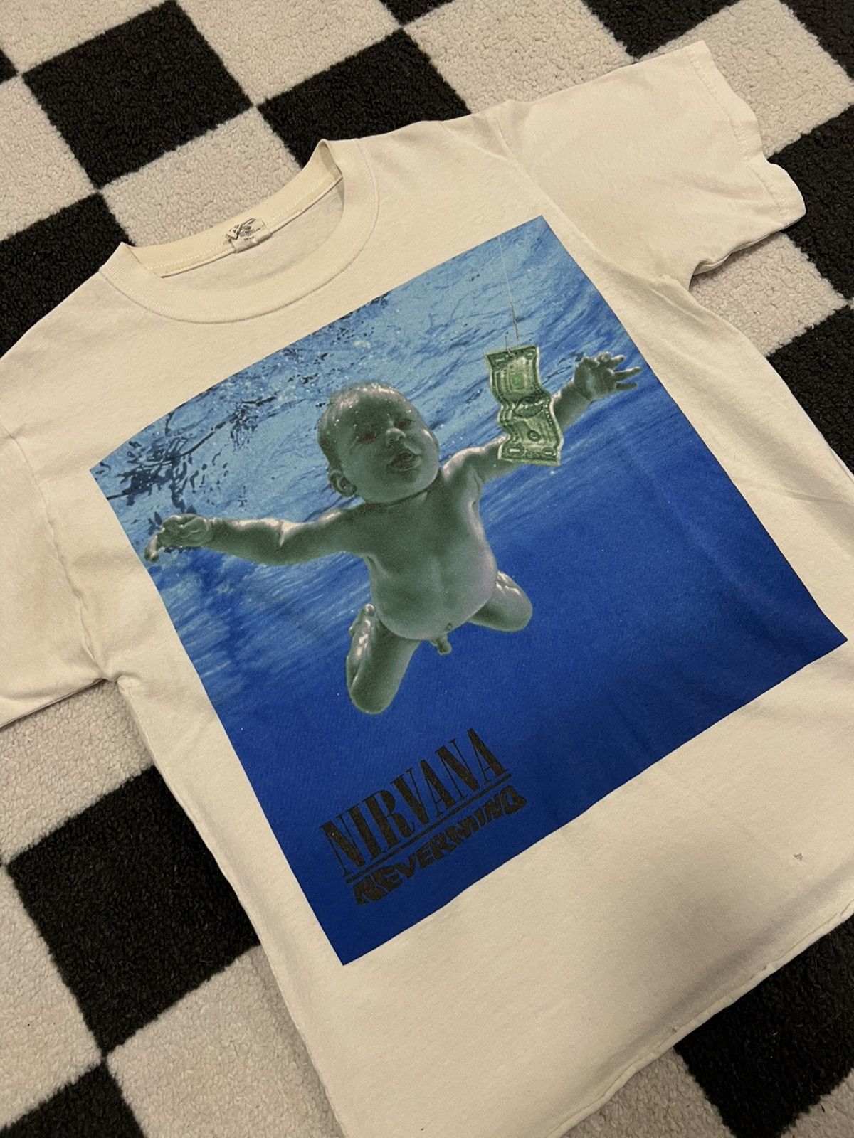 Vintage Vintage 2002 Nirvana Nevermind Tee Size US S / EU 44-46 / 1 - 2 Thumbnail