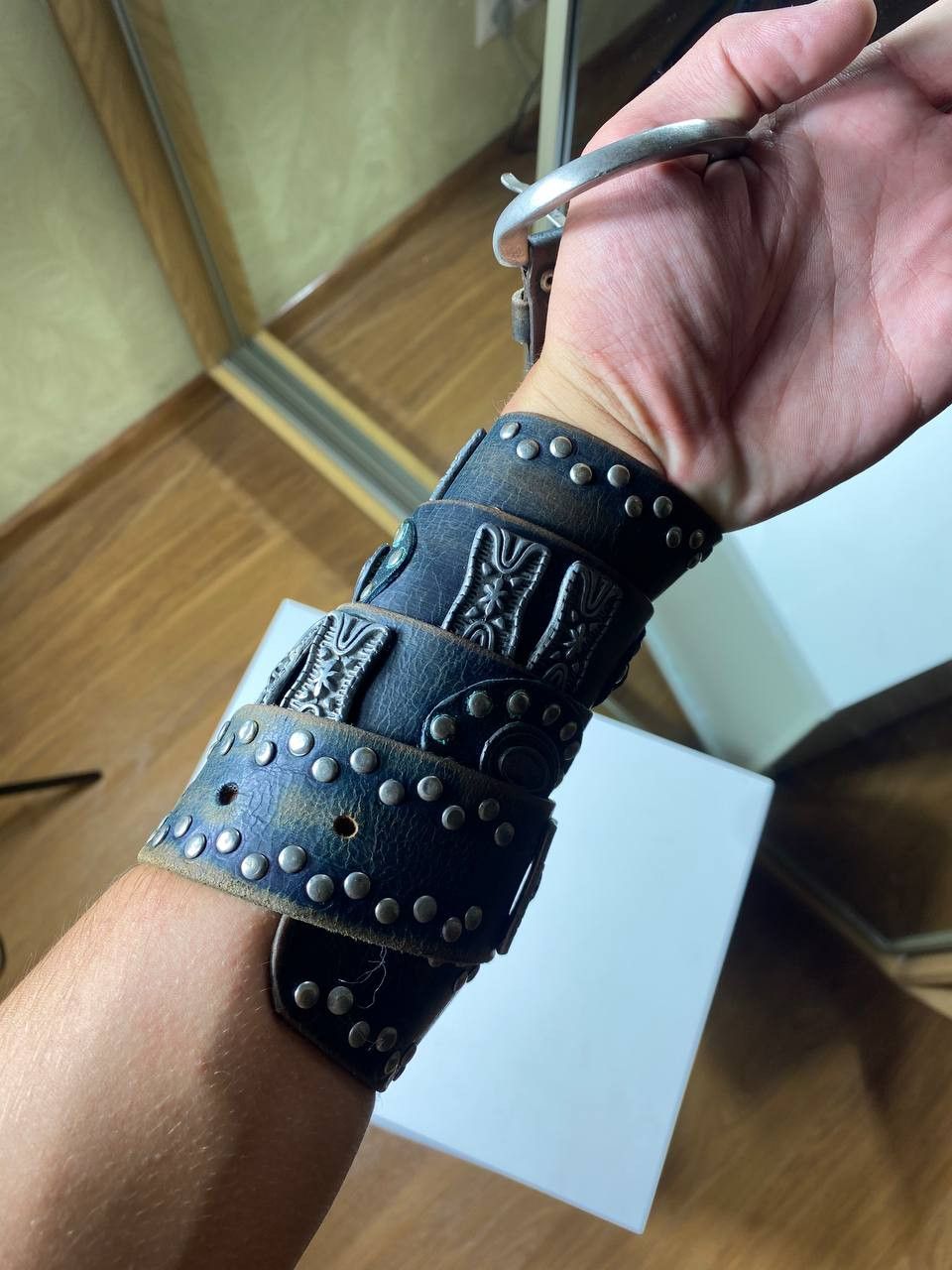 Vintage Vintage leather rhinestones belts BB Simon style punk y2k Size ONE SIZE - 10 Thumbnail