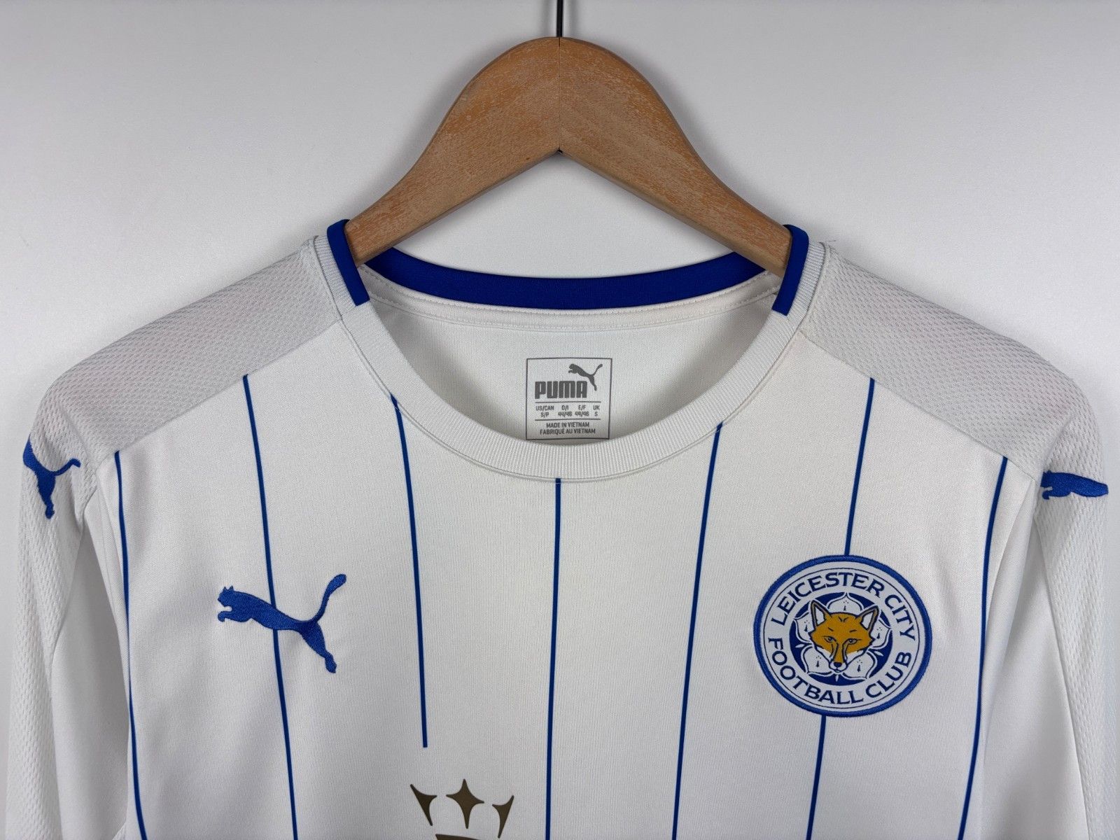 Puma Leicester City 2016-17 Third Longsleeve Football Puma Jersey Size US S / EU 44-46 / 1 - 2 Thumbnail