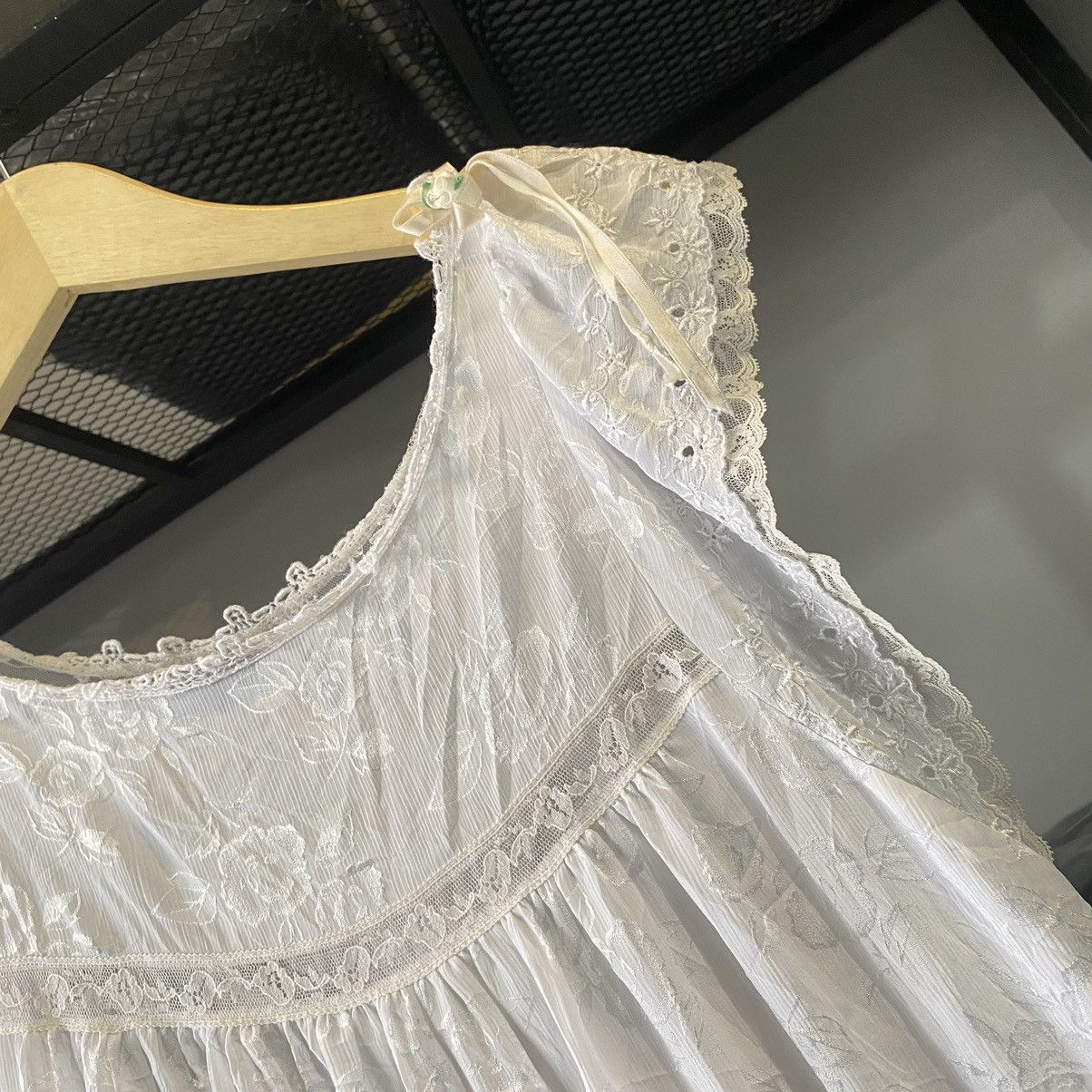 Dior × Vintage Dior Vintage Lace Trimmed White Lingerie Nightgown Dress Size M / US 6-8 / IT 42-44 - 4 Thumbnail