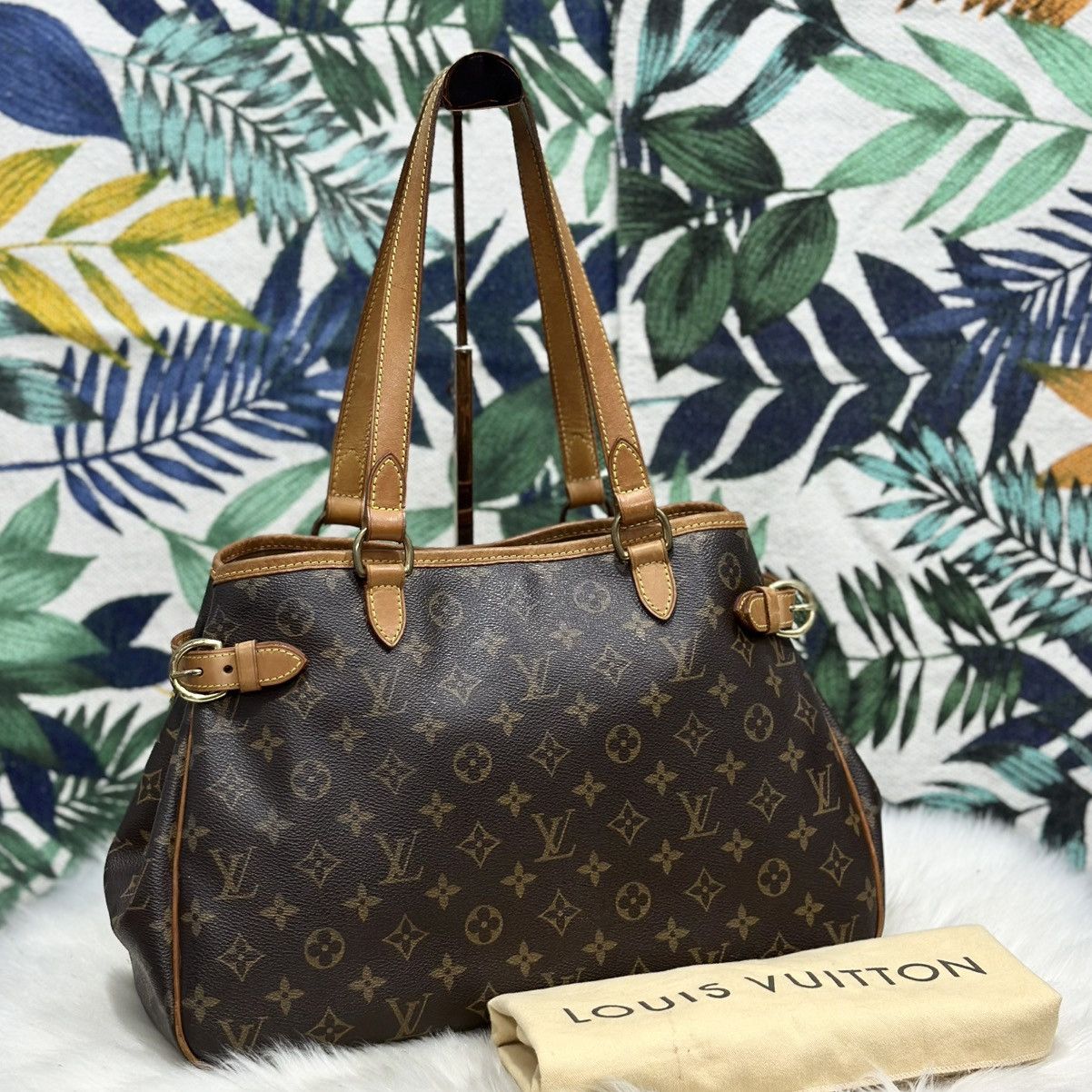 Louis Vuitton Authentic LOUIS VUITTON Monogram Batignolles Horizontel Bag Size ONE SIZE - 1 Thumbnail