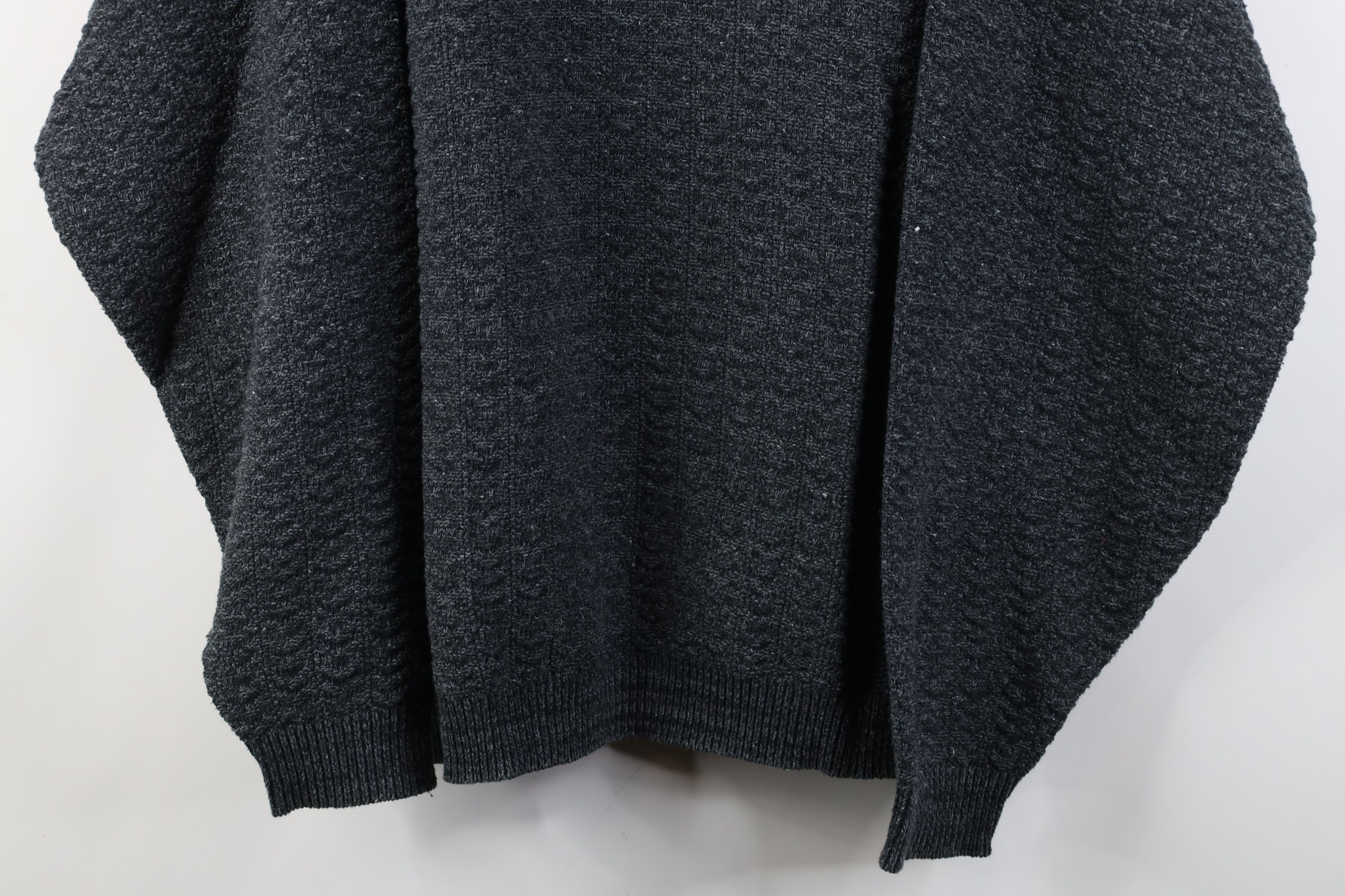 Vintage Vintage 90s Streetwear Framed Knit Crewneck Sweater Gray USA Size US L / EU 52-54 / 3 - 3 Thumbnail