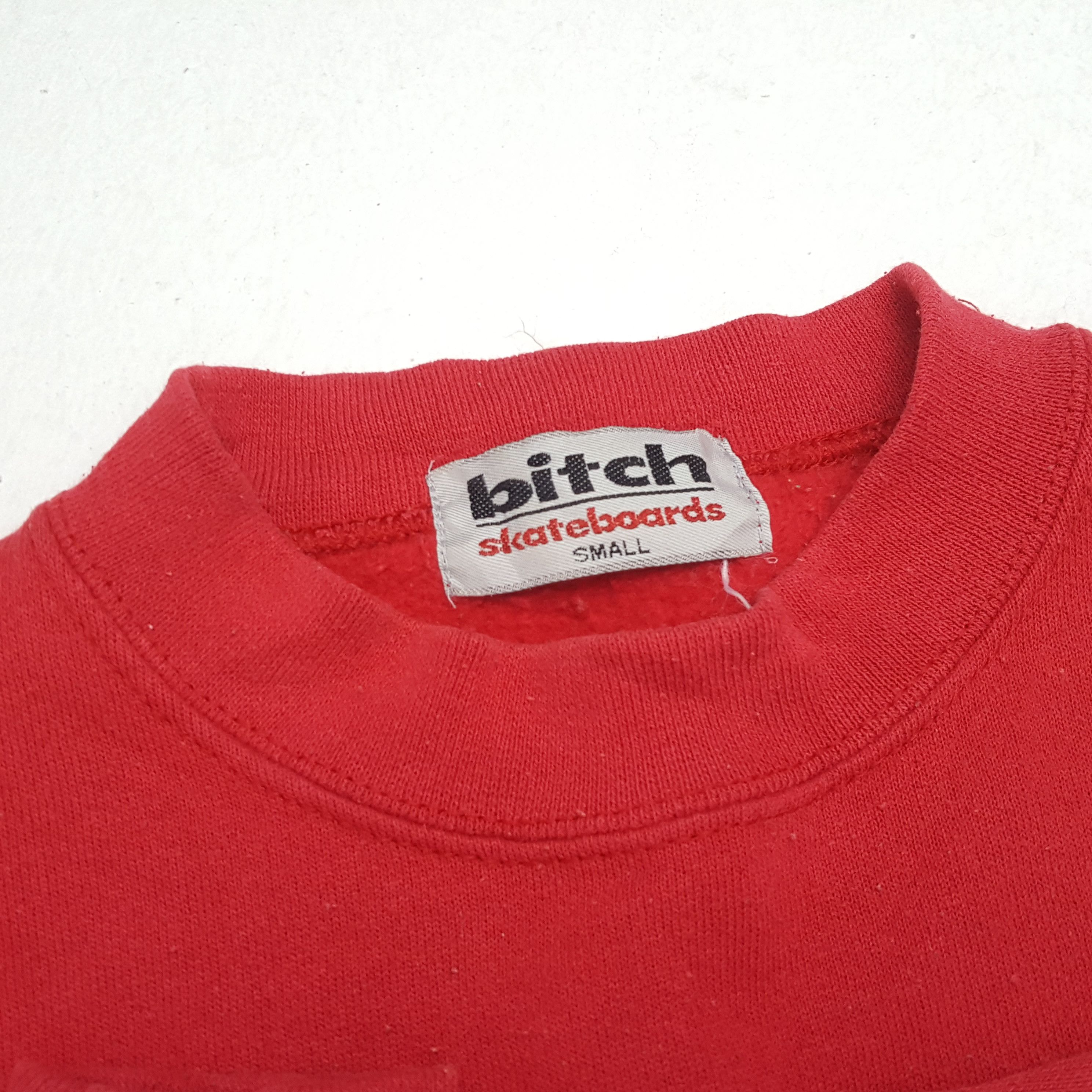 Vintage BITCH SKATEBOARDS Center Box Design Sweatshirt Size US XS / EU 42 / 0 - 8 Thumbnail