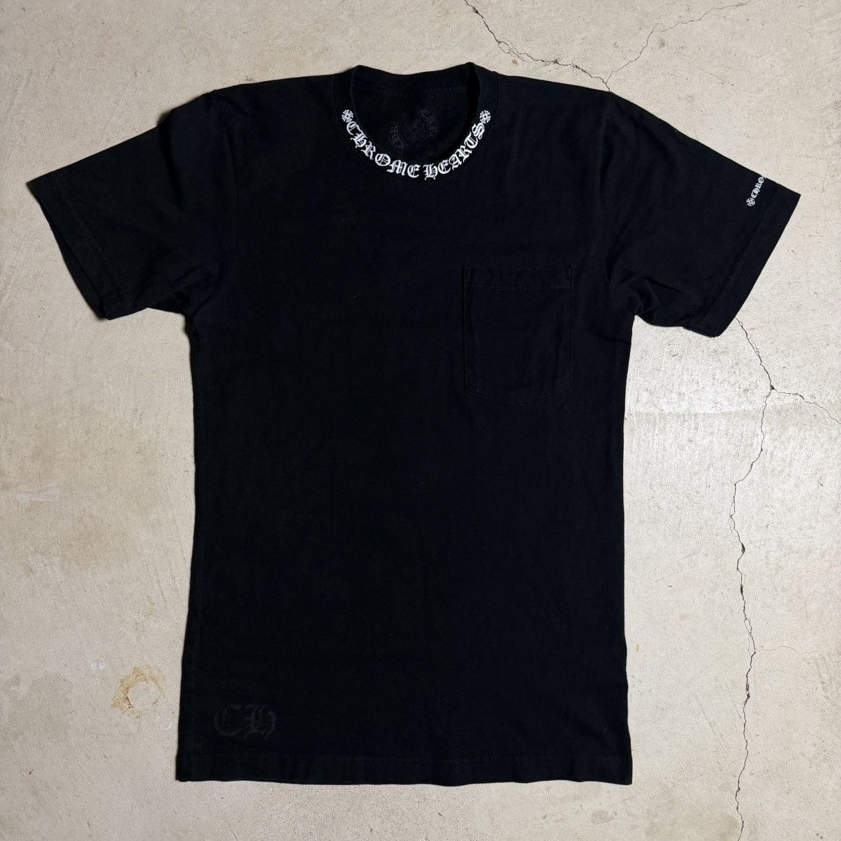 Chrome Hearts Chrome Hearts Gothic Script Neck Logo T Shirt Size US S / EU 44-46 / 1 - 1 Thumbnail