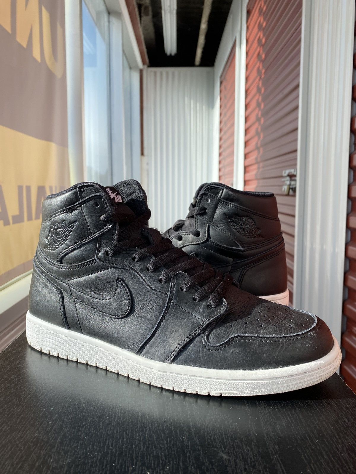 Air Jordan 1 Retro OG High Cyber Monday - Size 9.5 Air Jordan 1 Retro High OG Cyber Monday - 555088-006 main image 2