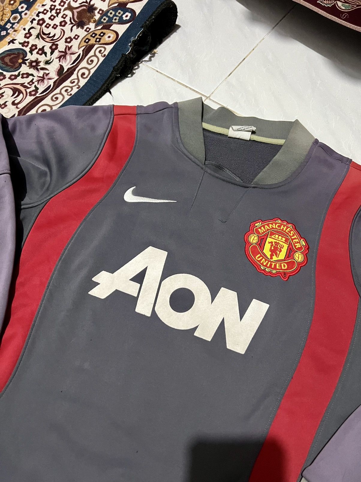 Nike Vintage Crewneck NIKE MANCHESTER UNITED Size US L / EU 52-54 / 3 - 4 Thumbnail