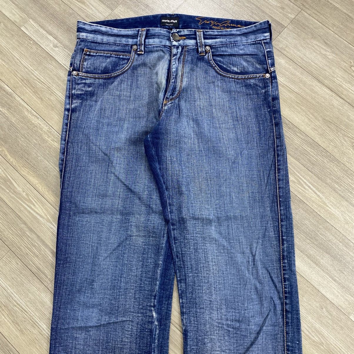 Giorgio Armani Vintage Giorgio Armani Italy Designer Faded Jeans Luxury Size US 32 / EU 48 - 2 Thumbnail