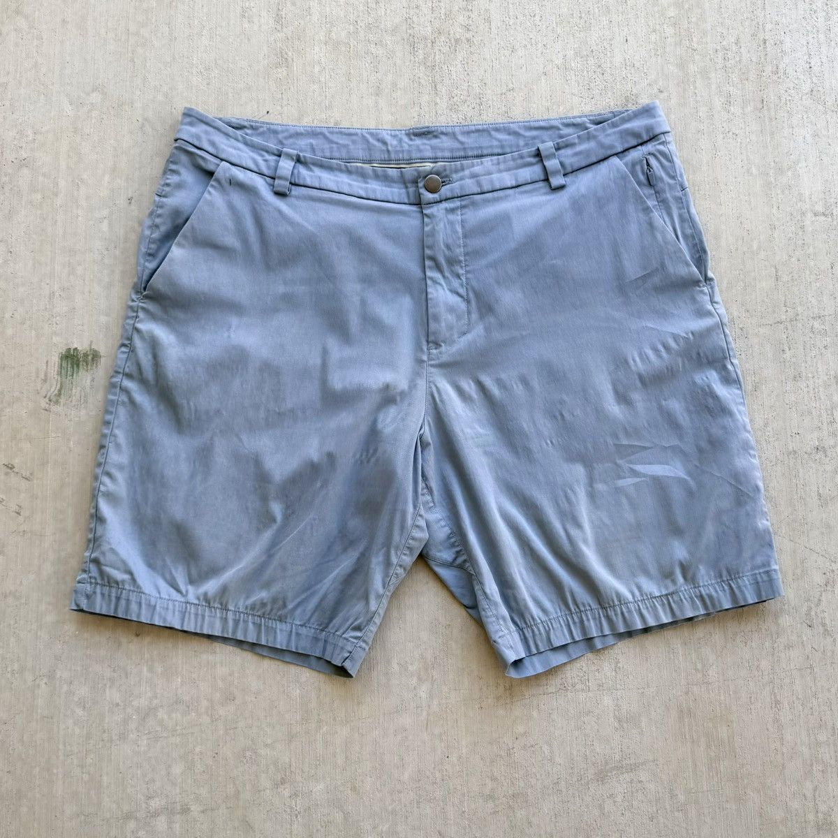 Lululemon Lululemon ABC Golf Shorts Men Size 38 Blue Stretch Size US 38 / EU 54 - 1 Thumbnail