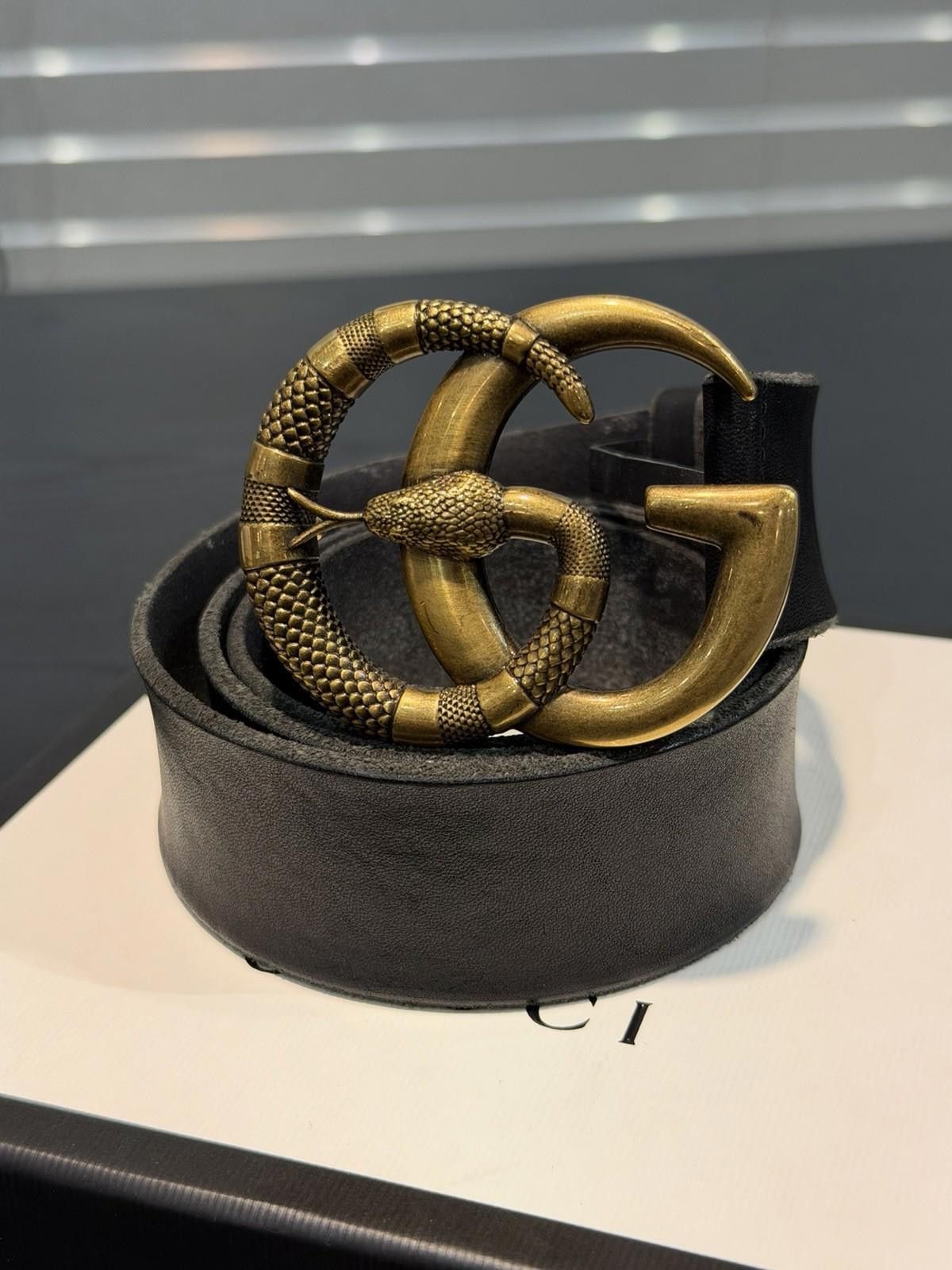 Double G Marmont Reversible 3.5 Cm Belt Black Brown Leather New Size 95 GG Marmont reversible belt in brown leather | GUCCI® US main image 3