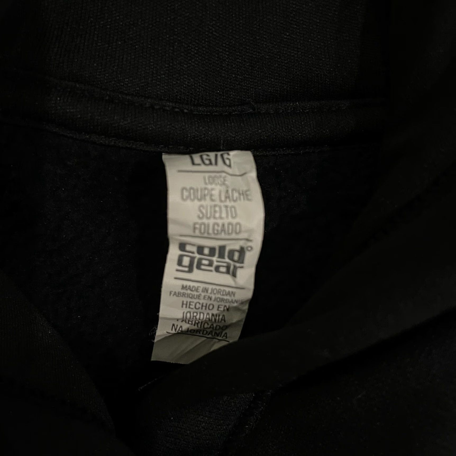 Under Armour VINTAGE Under Armour Hoodie Adult L Black Stretchy Pullover Thumb Holes Activewear Unisex Size L / US 10 / IT 46 - 4 Thumbnail