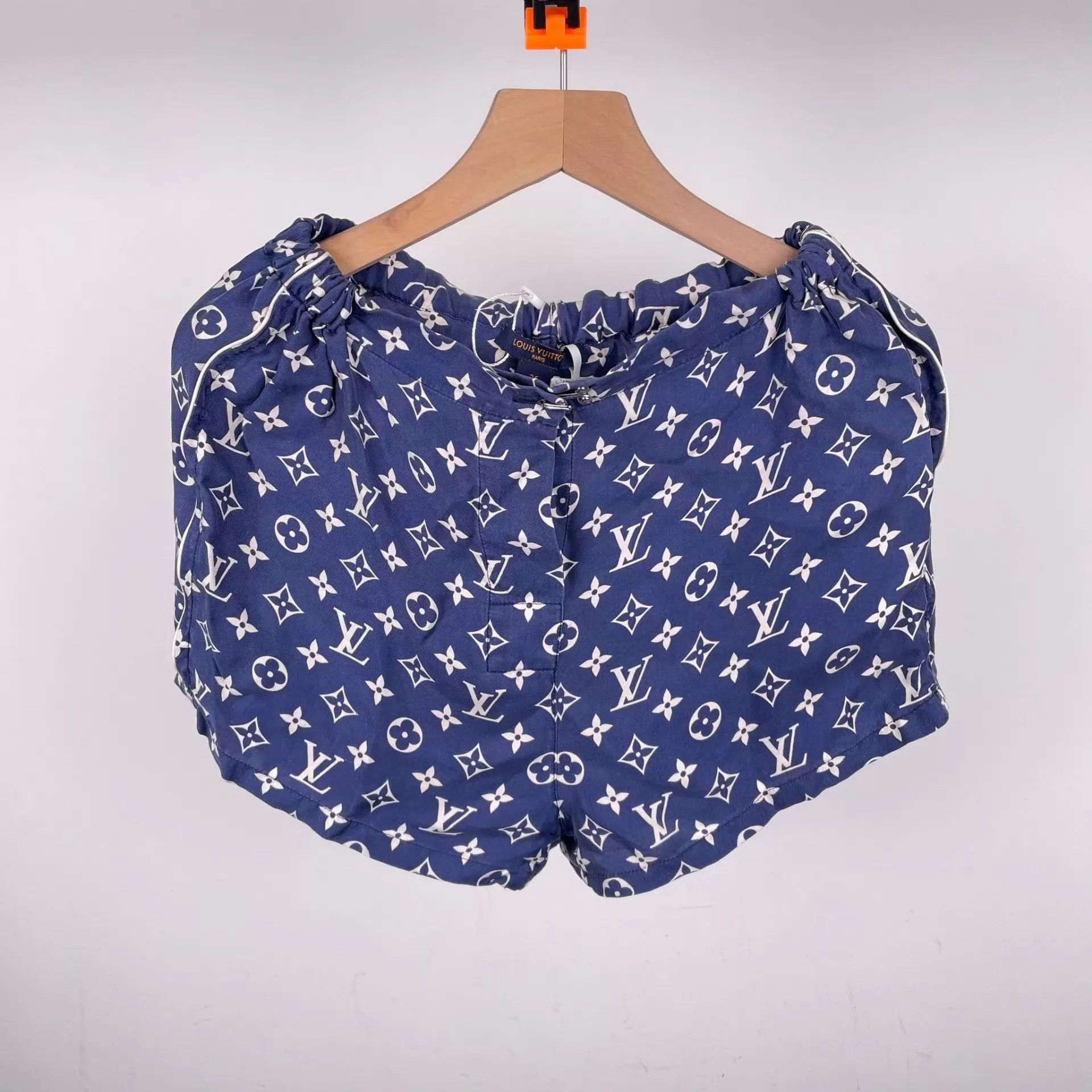 Louis Vuitton LV Silk Shorts Blue 36 Size 26" / US 2 / IT 38 - 1 Thumbnail