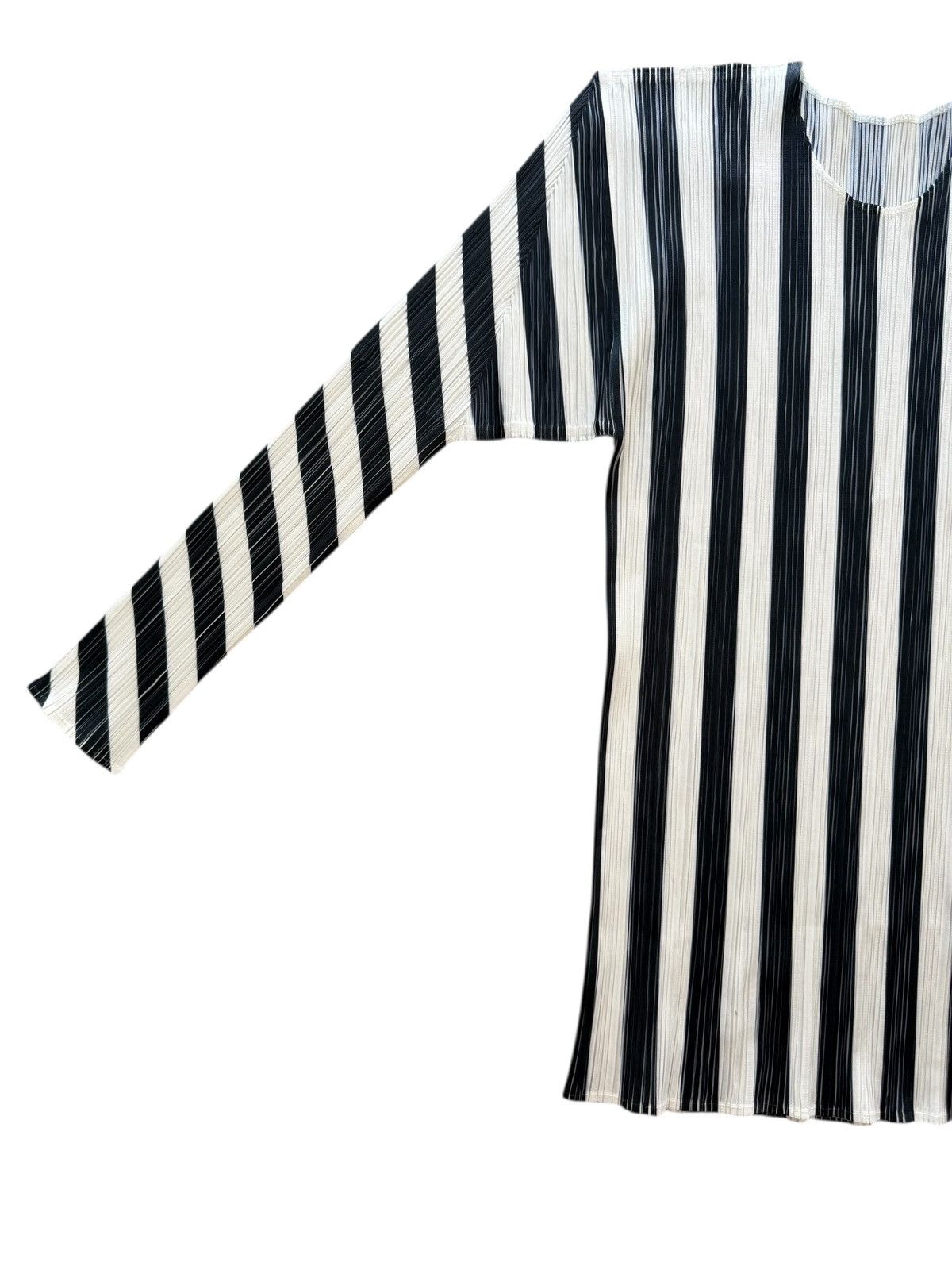 Issey Miyake × Pleats Please Issey Miyake RARE 1996 Pleats Please Issey Miyake striped top Size ONE SIZE - 3 Thumbnail