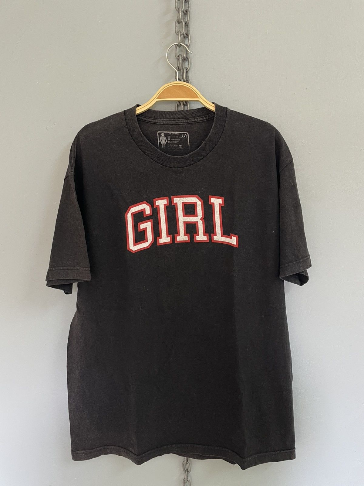 Vintage Y2K Girl Skateboards t shirt
