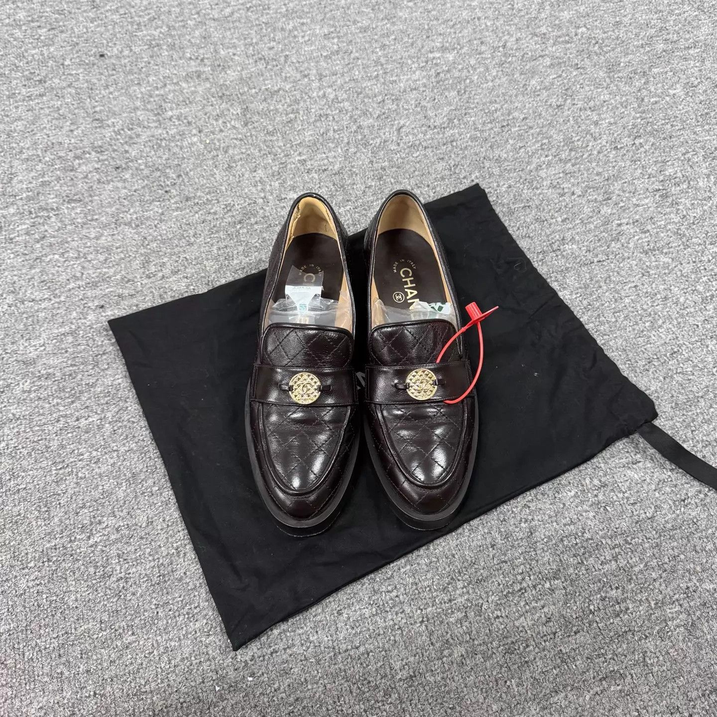 Chanel Chanel Dark Brown Quilted CC Gold Logo Loafer 37 98New Size US 6.5 / IT 36.5 - 3 Thumbnail