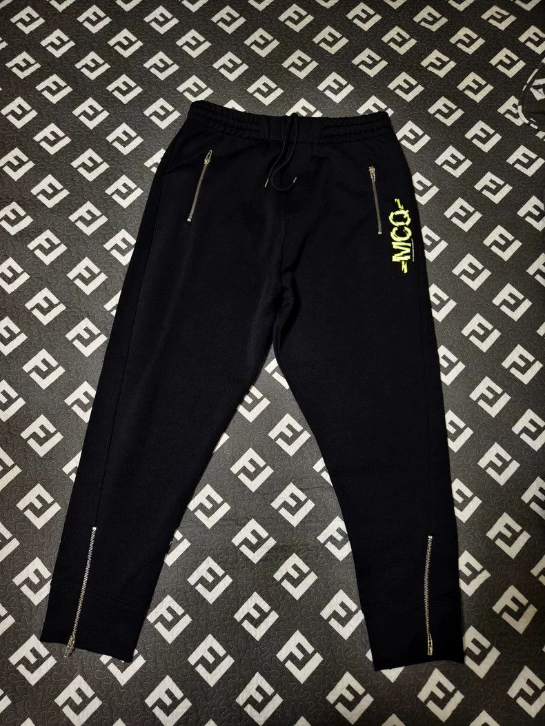 Alexander McQueen Alexander McQUEEN size M Zipper sweatpants, knitted casual Size US 34 / EU 50 - 1 Thumbnail