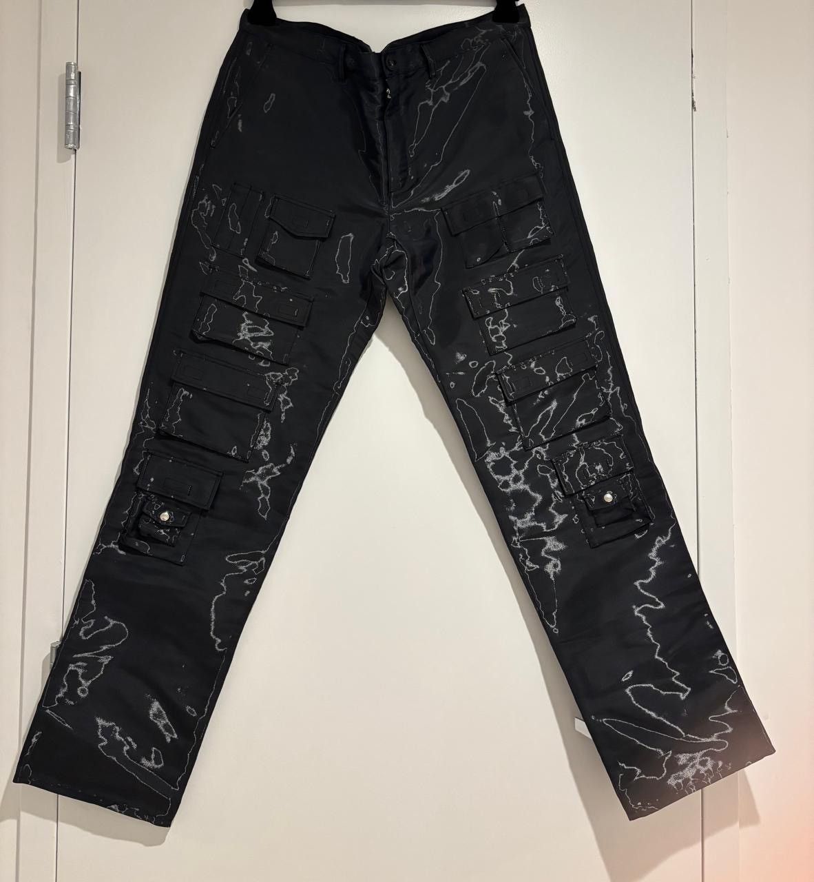 Givenchy Givenchy Black Liquid Effect Multipockets Cargo Pants Size US 36 / EU 52 - 3 Thumbnail