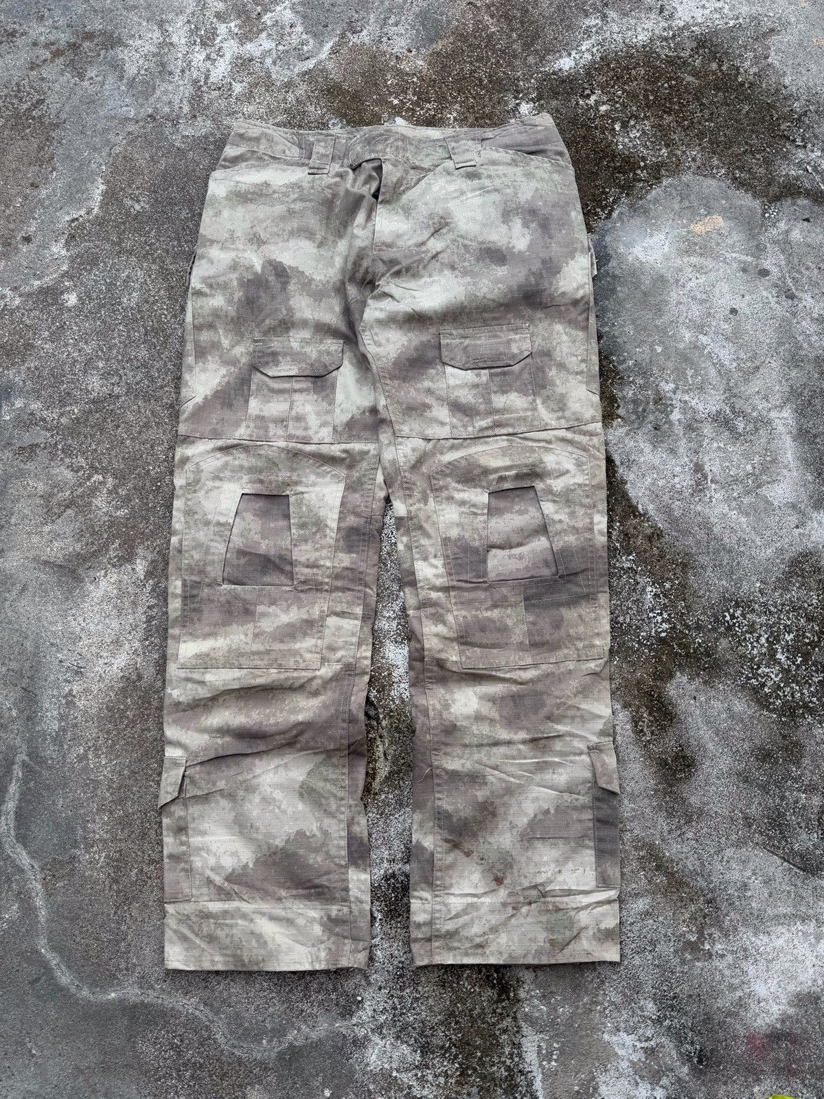 If Six Was Nine × Japanese Brand × Le Grande Bleu (L.G.B.) japanese sniper tactical series cargo pants multi pocket Size US 31 - 1 Thumbnail