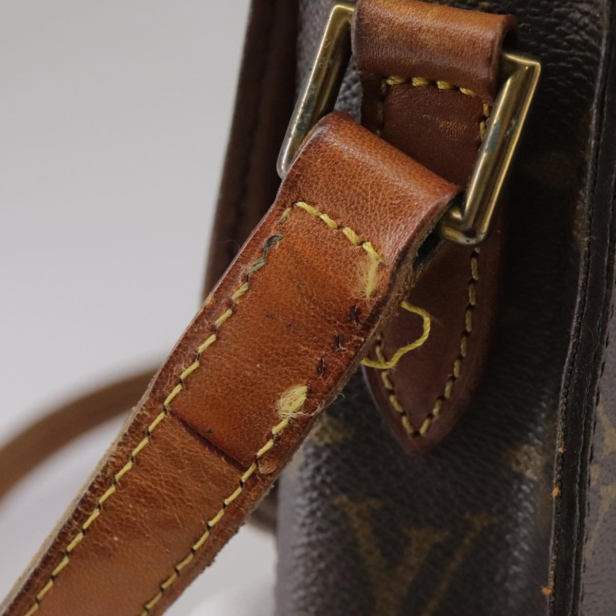 Louis Vuitton LOUIS VUITTON Monogram Saint Cloud GM Shoulder Bag M51242 Size ONE SIZE - 8 Thumbnail