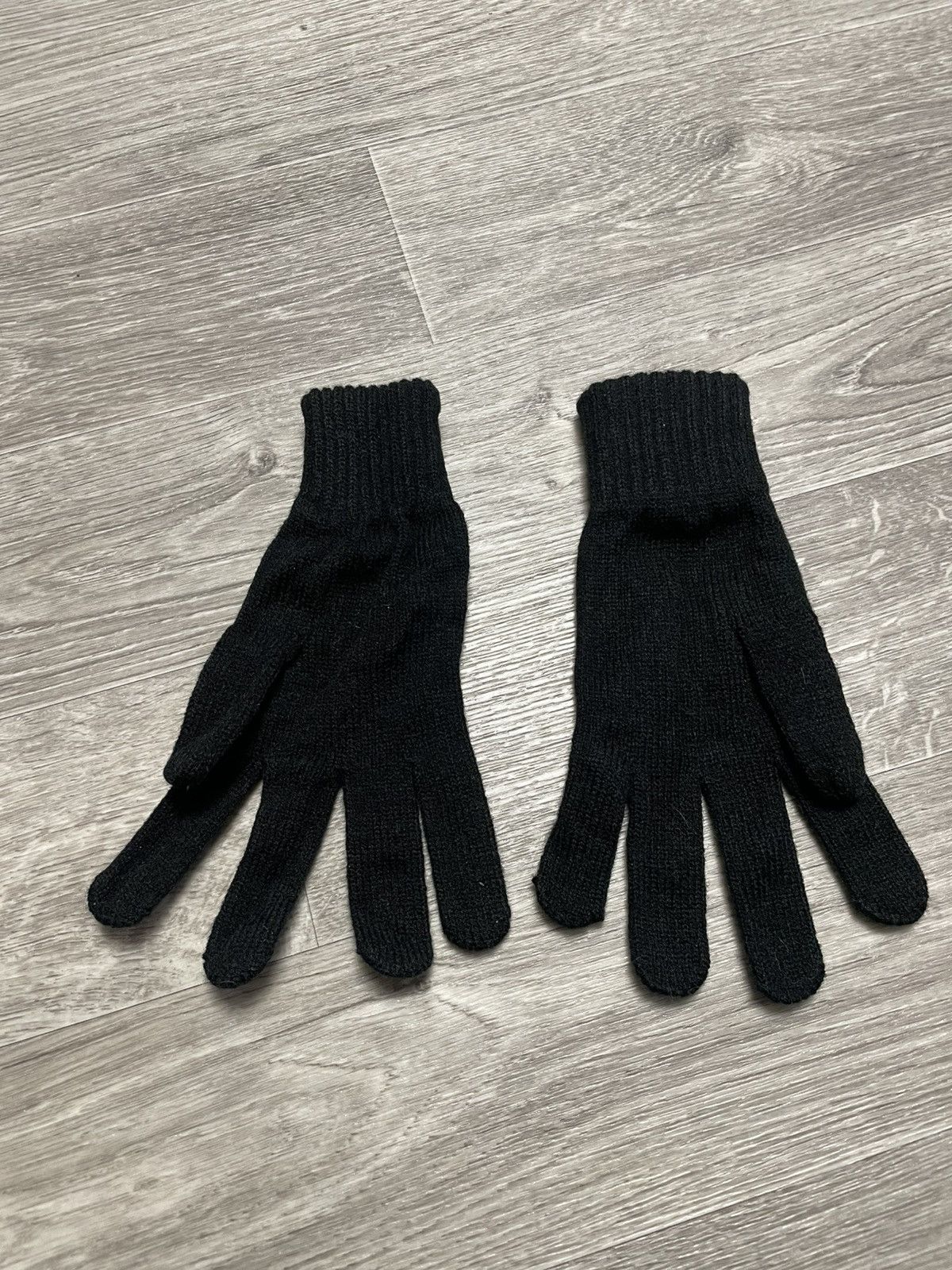 Formula 1 Formula 1 Petronas Racing Black Gloves Size ONE SIZE - 7 Thumbnail