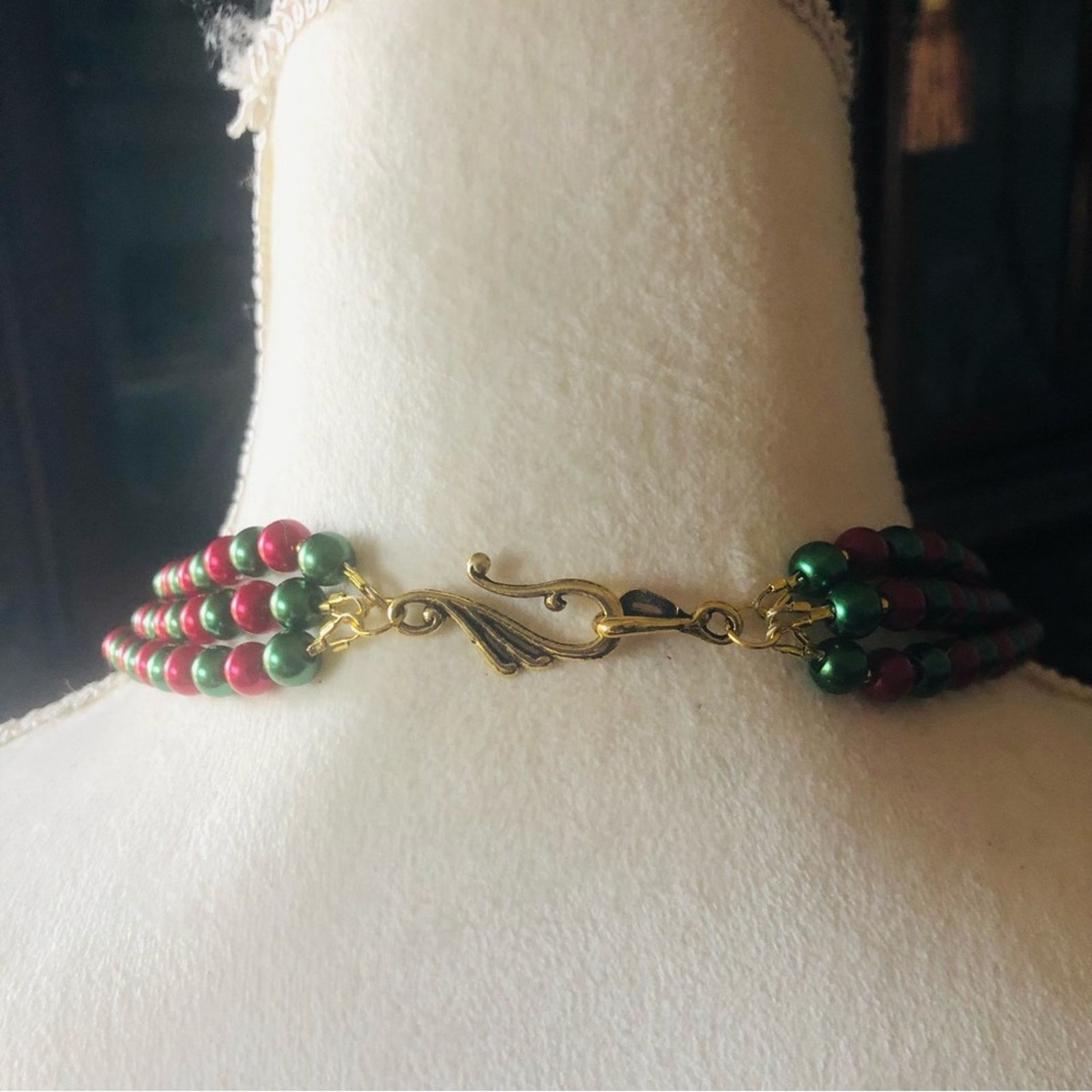 Handmade Handcrafted regal look ruby & emerald amulet Pearl necklace Size ONE SIZE - 7 Thumbnail