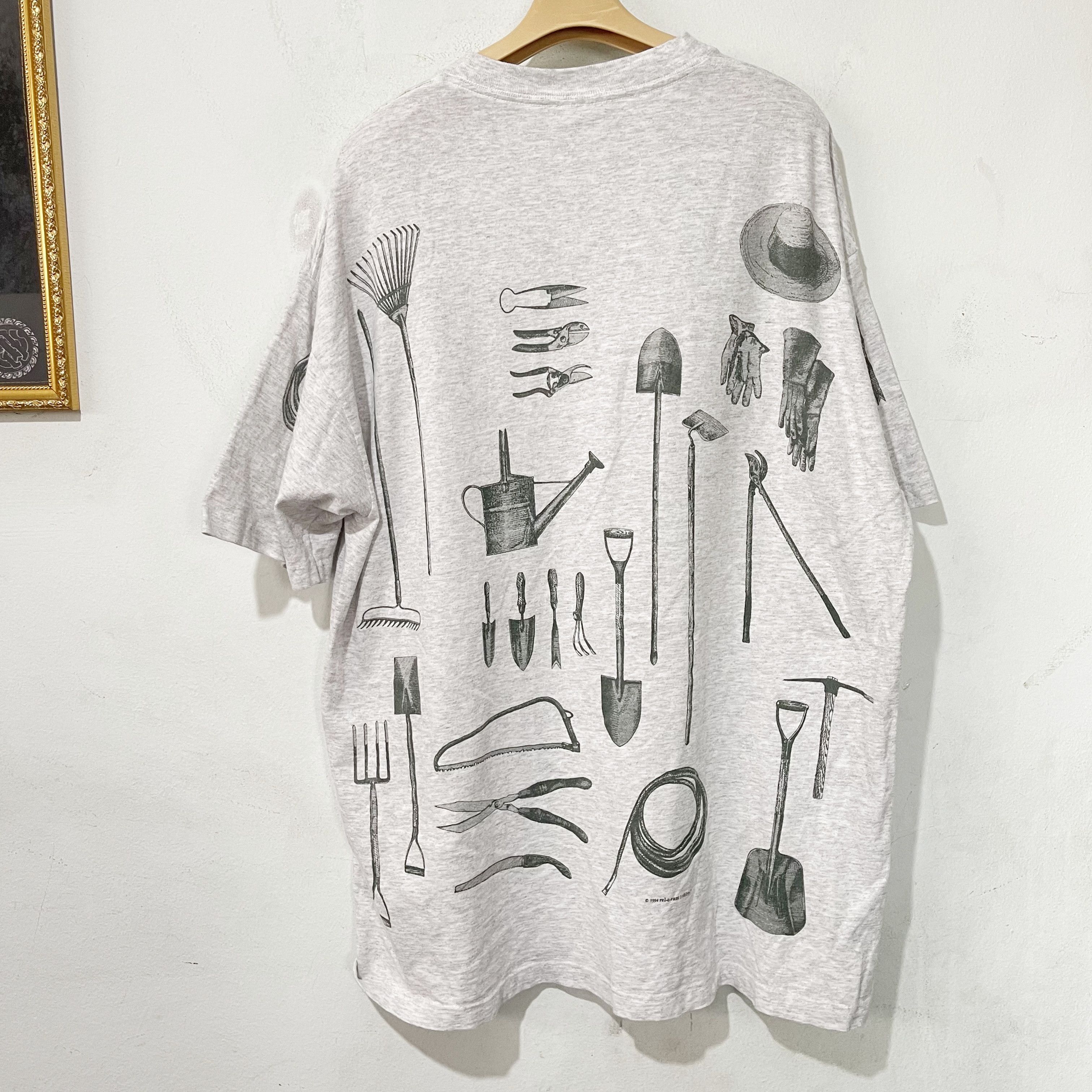 Vintage Vintage 90s Gardening Tools T-Shirt Size US XL / EU 56 / 4 - 4 Thumbnail
