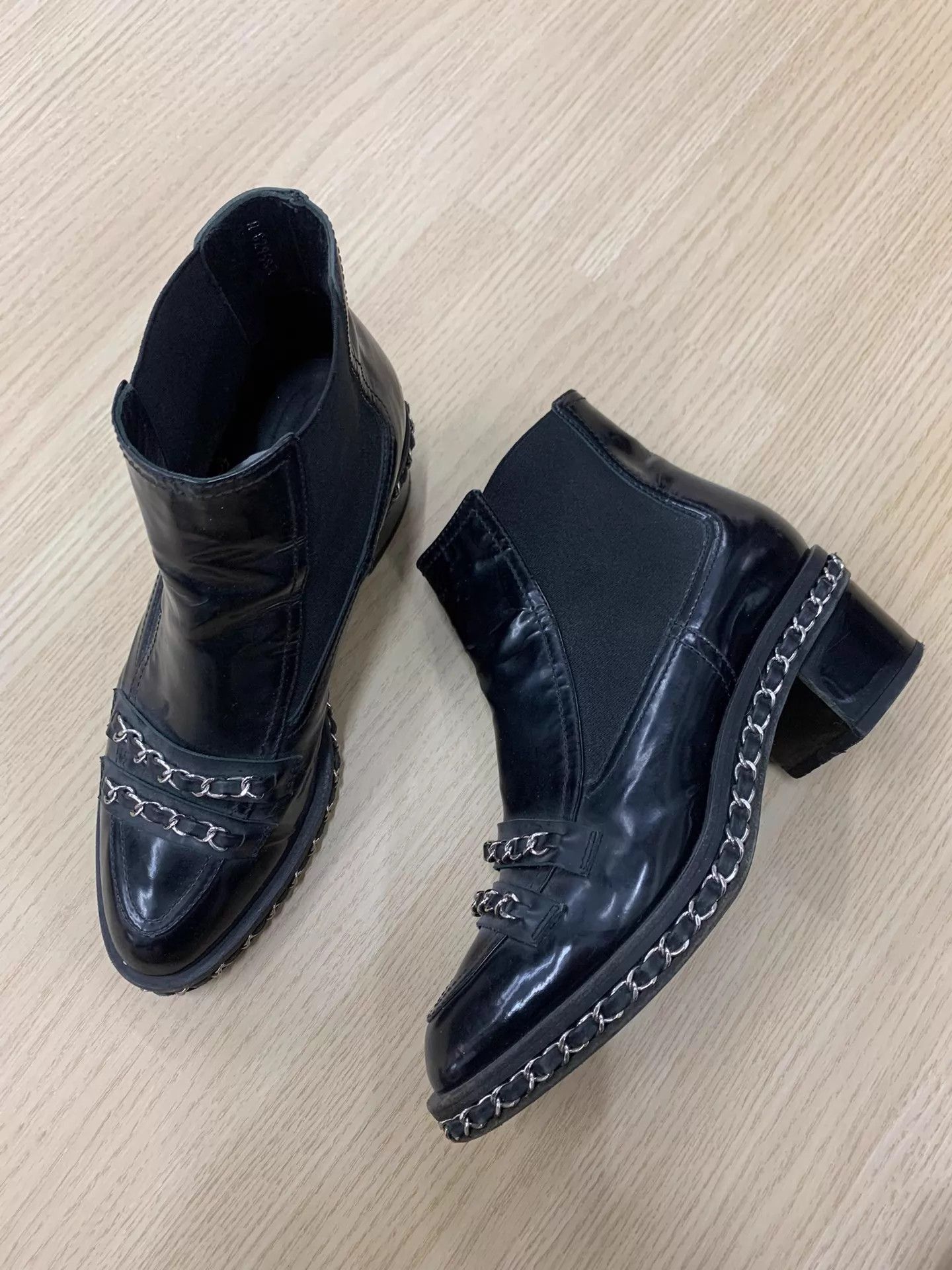 Chanel Chanel Black Chain Leather Boot 36.5 Like New Size US 6 / IT 36 - 2 Thumbnail
