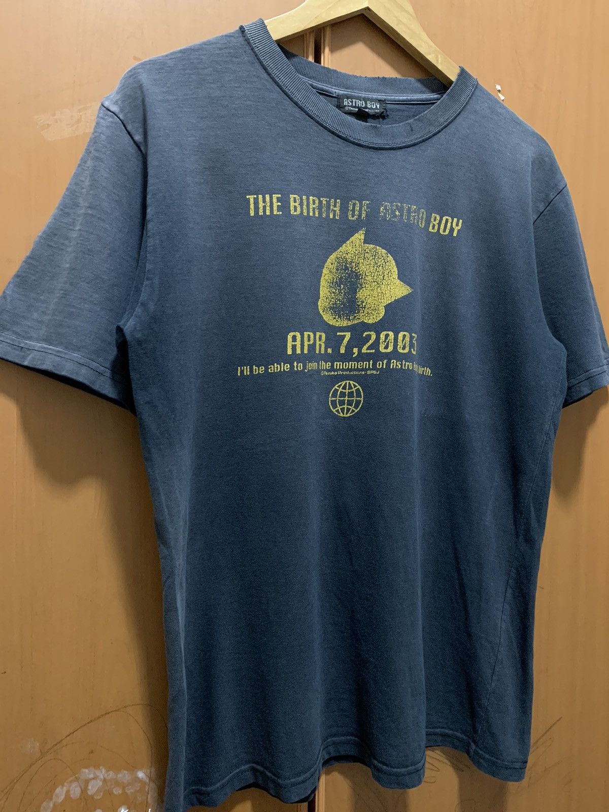 Anime Vintage The Birth Of Astro Boy Distressed Faded T-Shirt Size US L / EU 52-54 / 3 - 3 Thumbnail