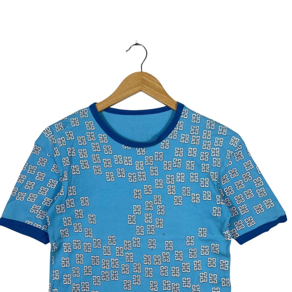 Givenchy Givenchy Monogram T-Shirt Blue All Over Print Designer Tee Size US S / EU 44-46 / 1 - 2 Thumbnail