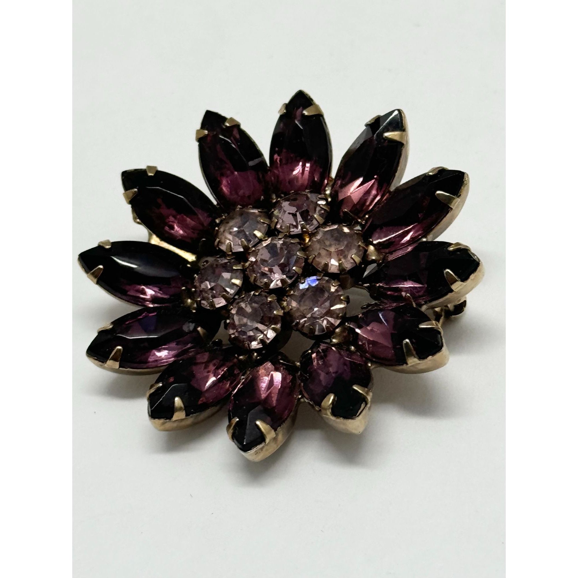 Vintage Vintage purple glass flower brooch pin Size ONE SIZE - 3 Thumbnail