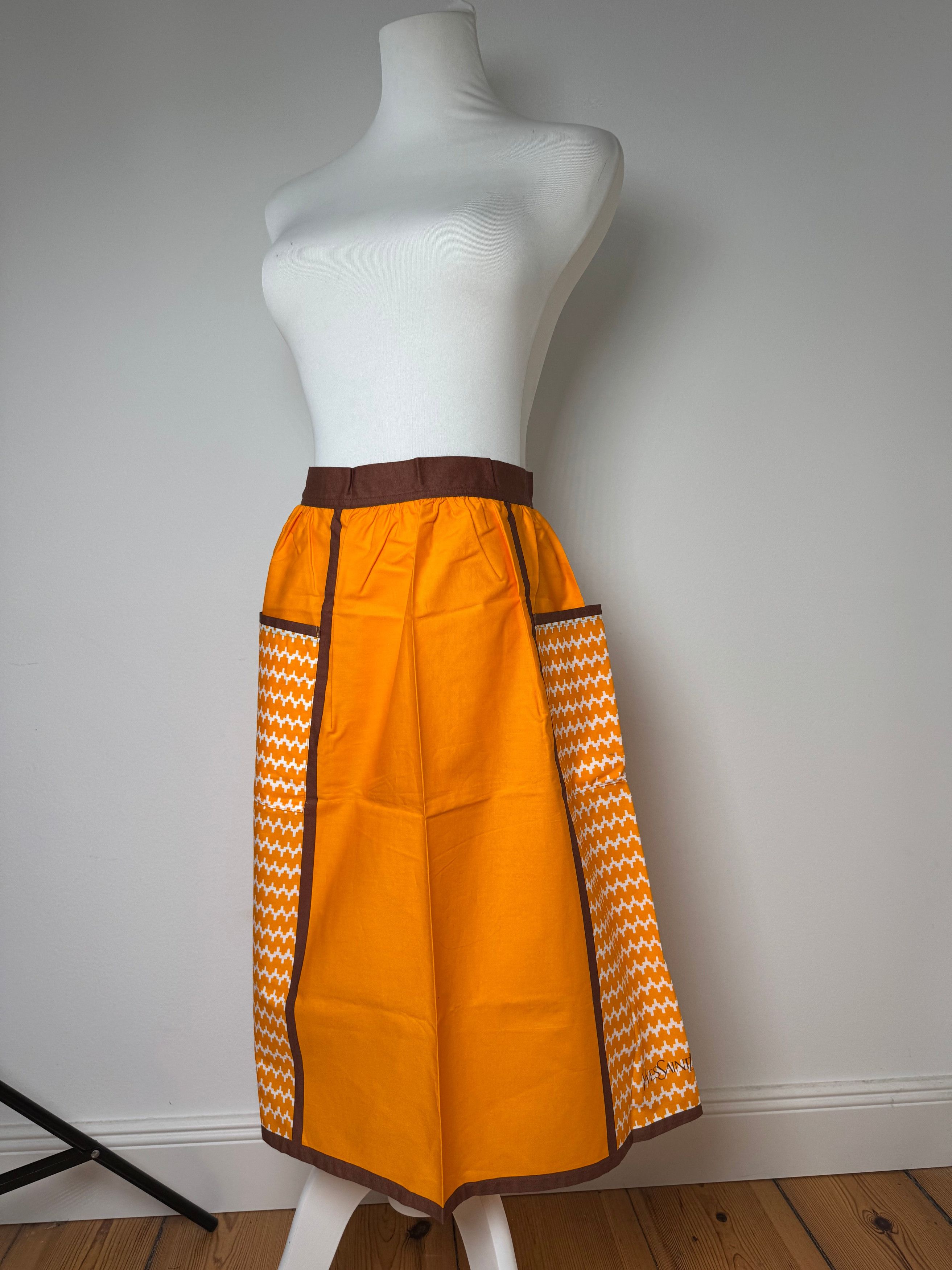Other Vintage Yves Saint Laurent Skirt Black Yellow Size 30" / US 8 / IT 44 - 1 Thumbnail